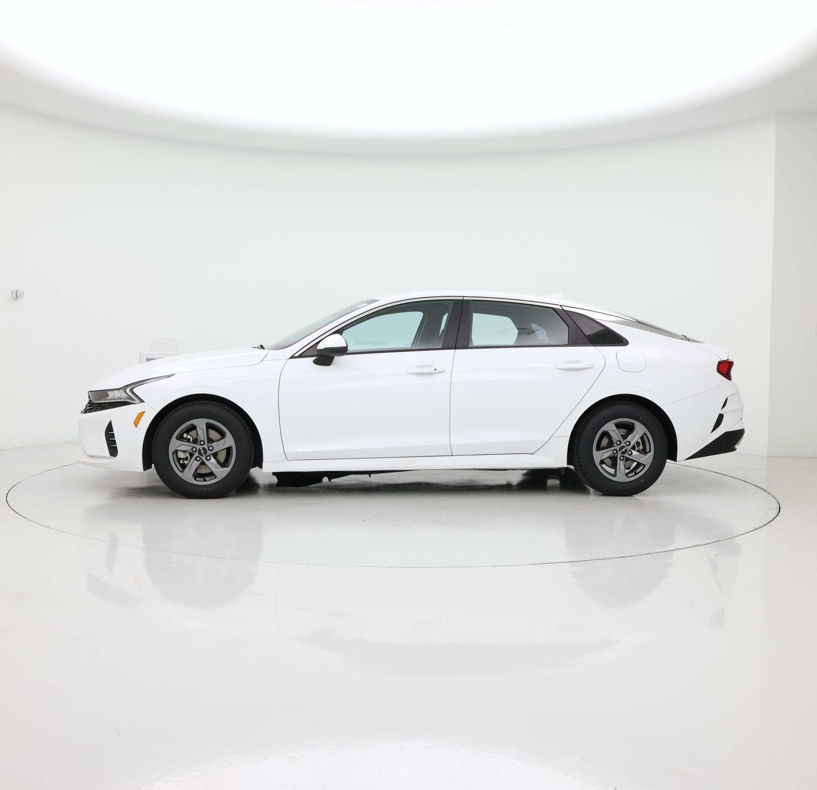 Thumbnail: 2023 Kia K5 - 3