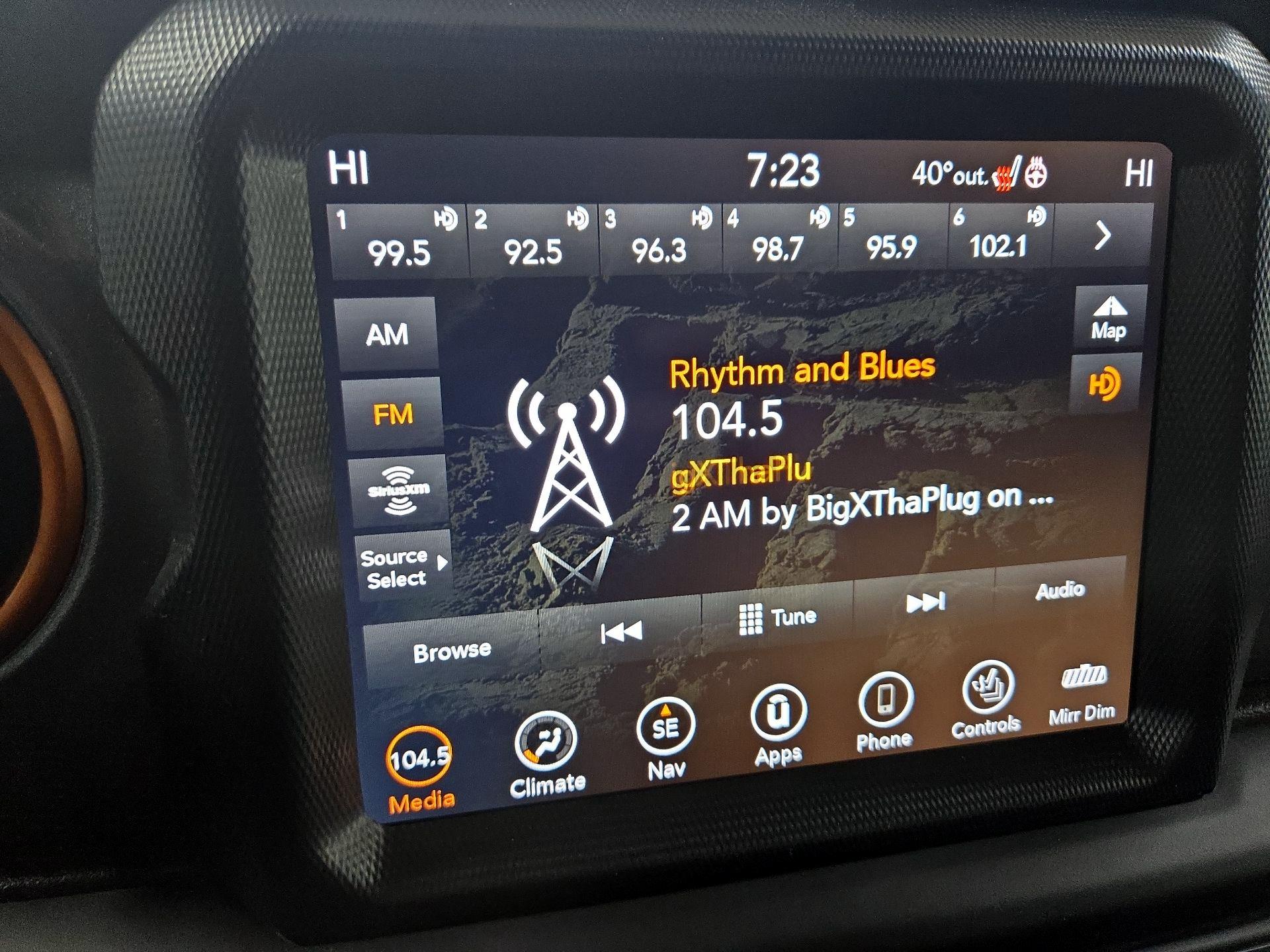 Thumbnail: 2023 Jeep Gladiator - 16