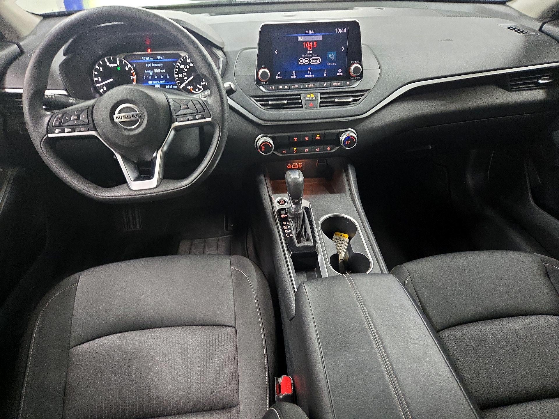 Thumbnail: 2022 Nissan Altima - 9