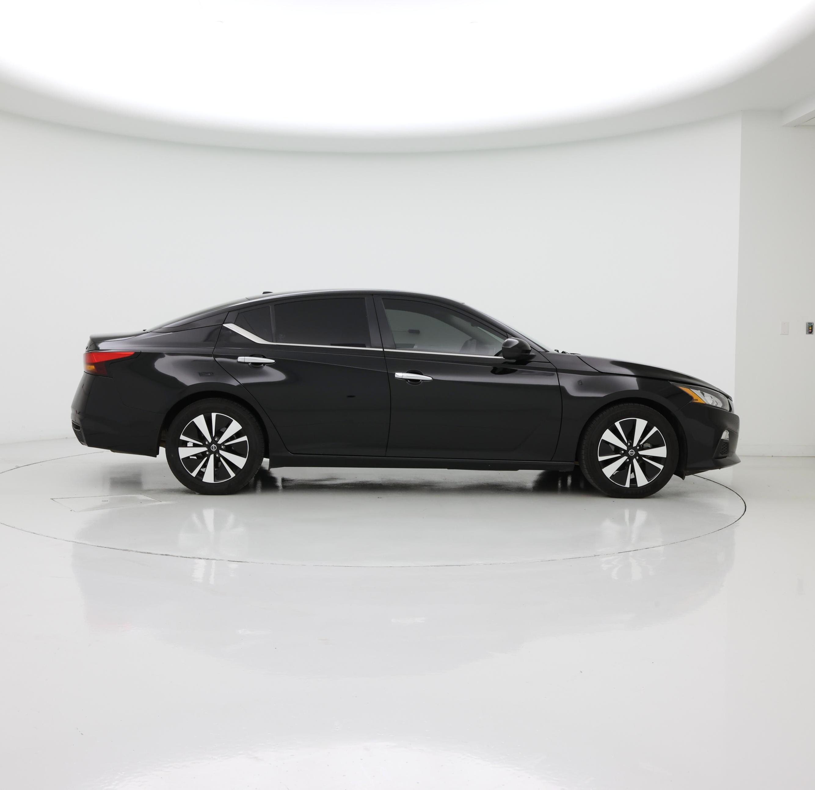 Thumbnail: 2022 Nissan Altima - 7
