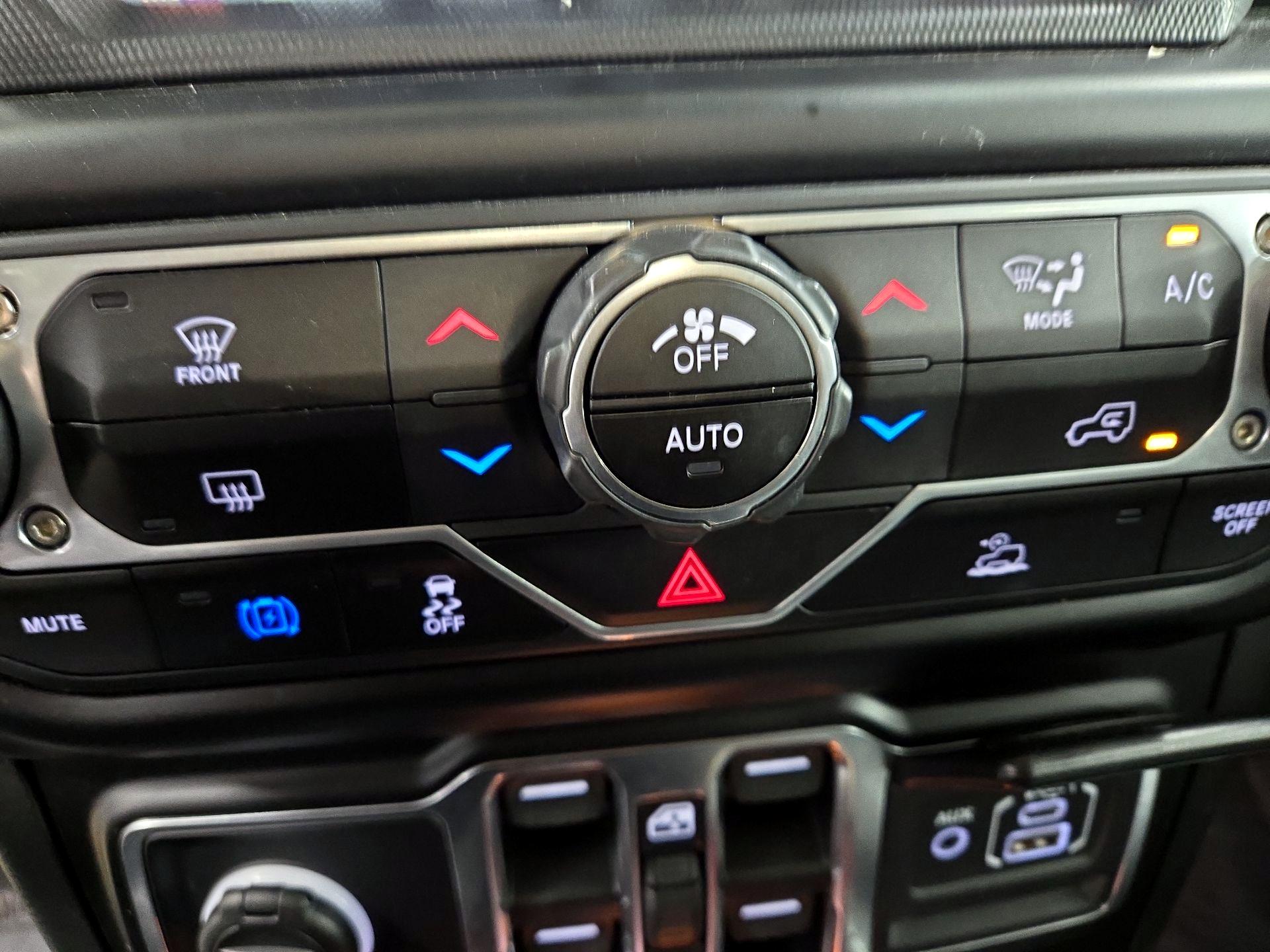 Thumbnail: 2021 Jeep Wrangler - 15