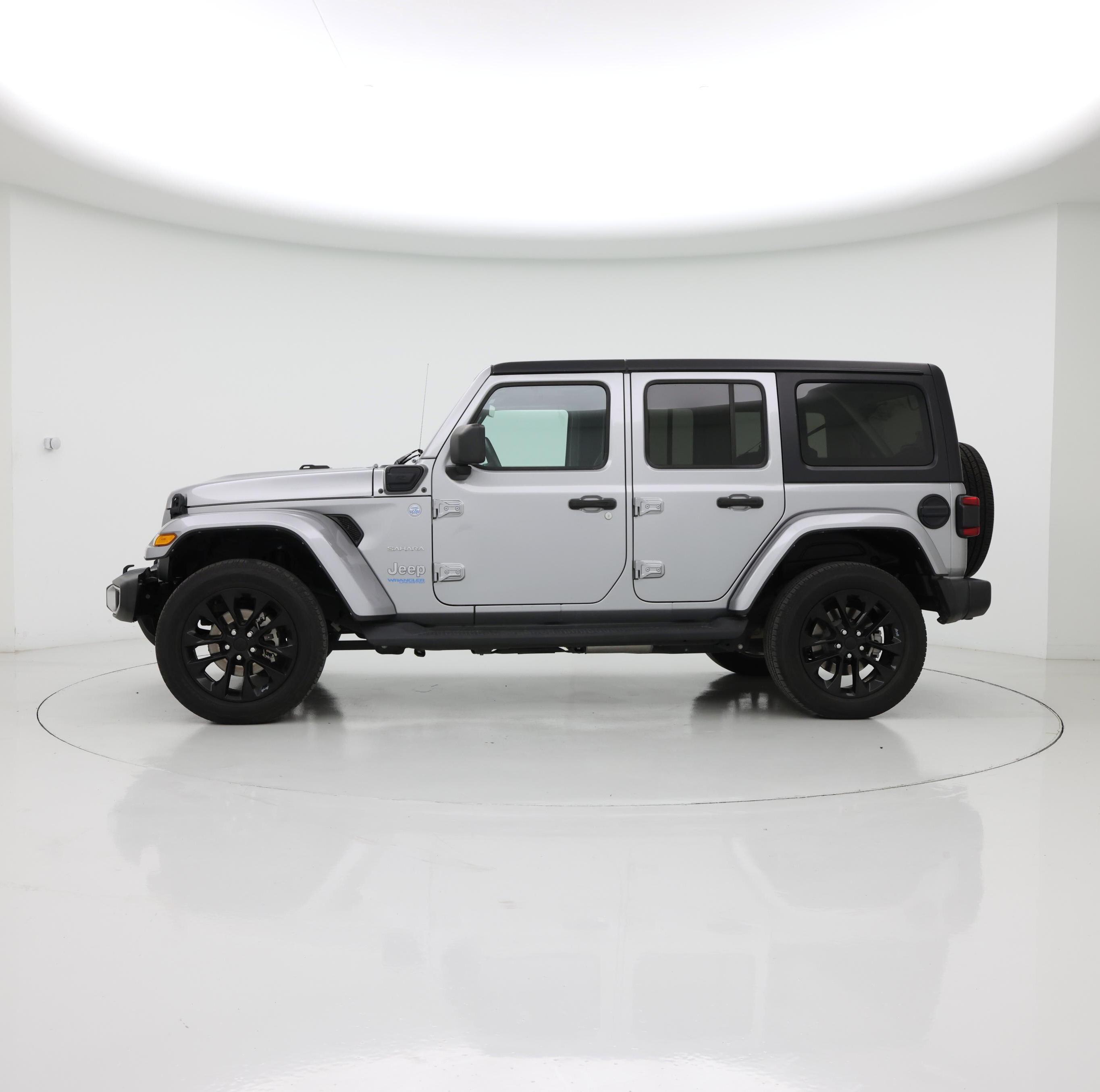 Thumbnail: 2021 Jeep Wrangler - 3