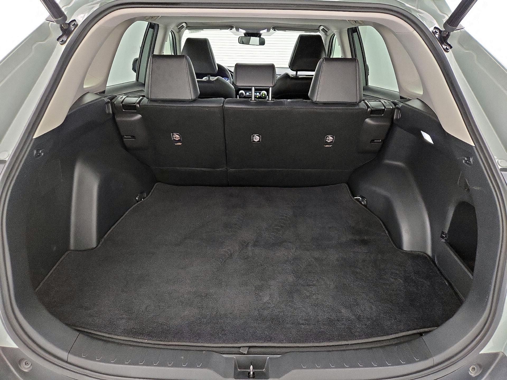 Thumbnail: 2022 Toyota RAV4 - 20