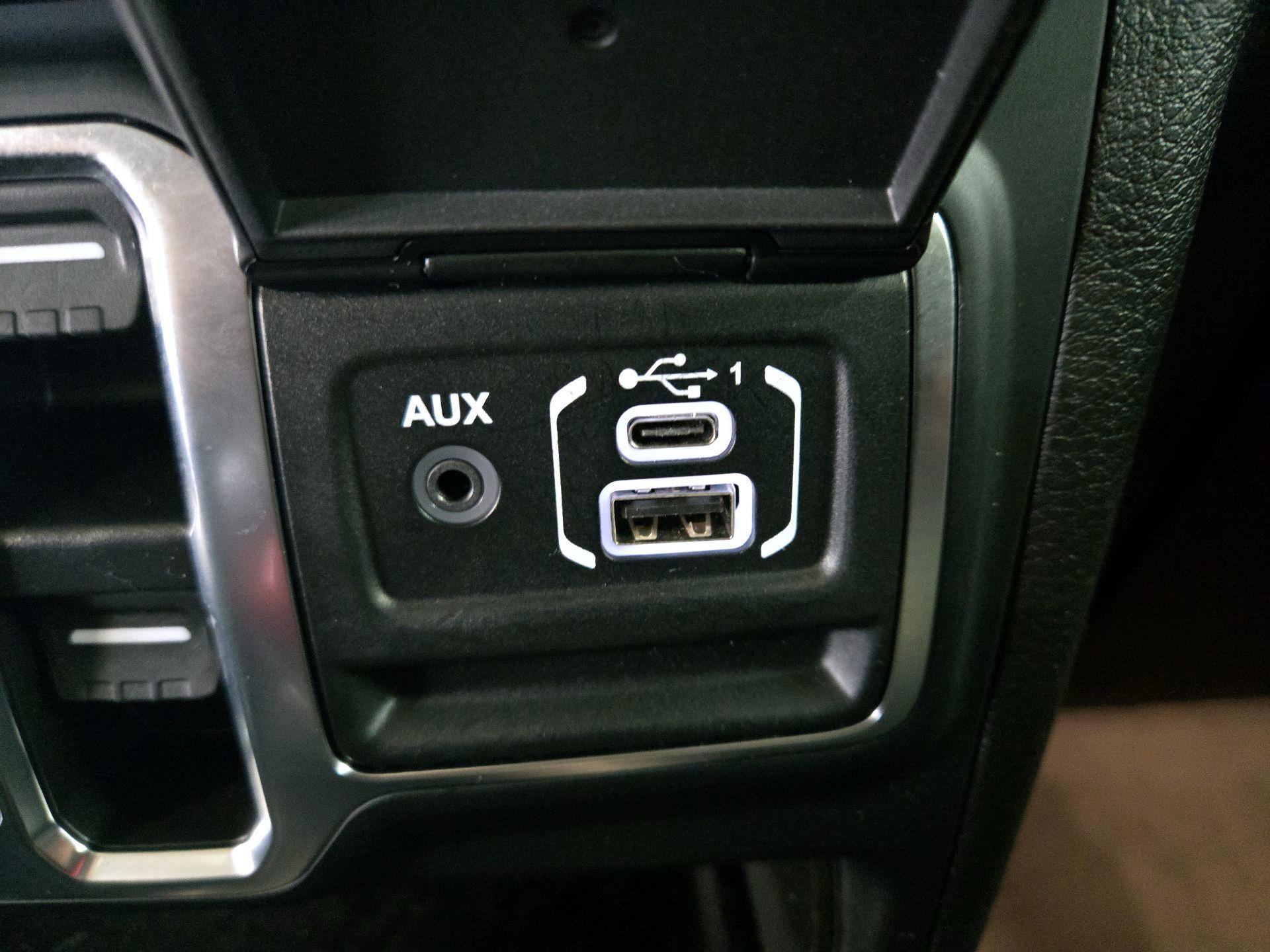 Thumbnail: 2024 Jeep Wrangler - 18