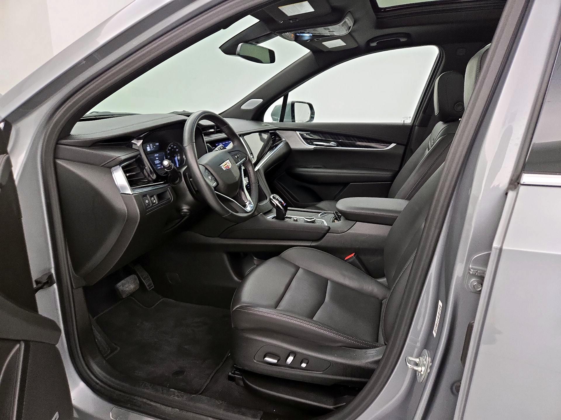 Thumbnail: 2025 Cadillac XT6 - 11