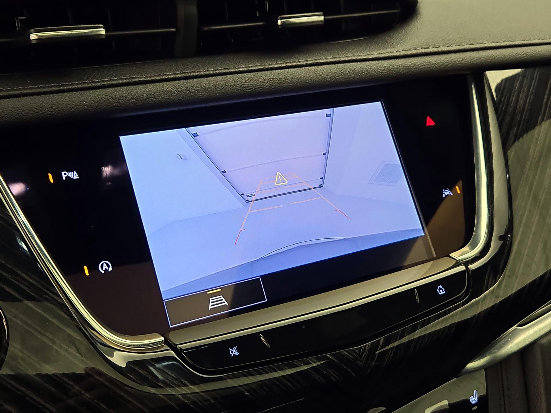 Thumbnail: 2025 Cadillac XT6 - 15