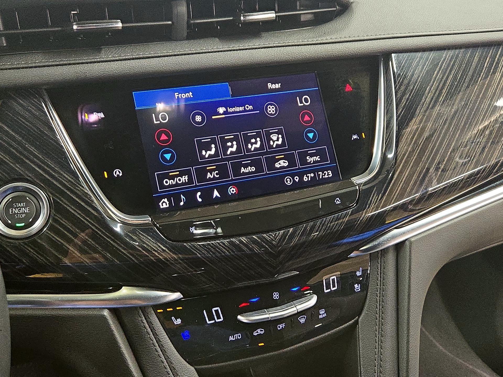 Thumbnail: 2025 Cadillac XT6 - 17