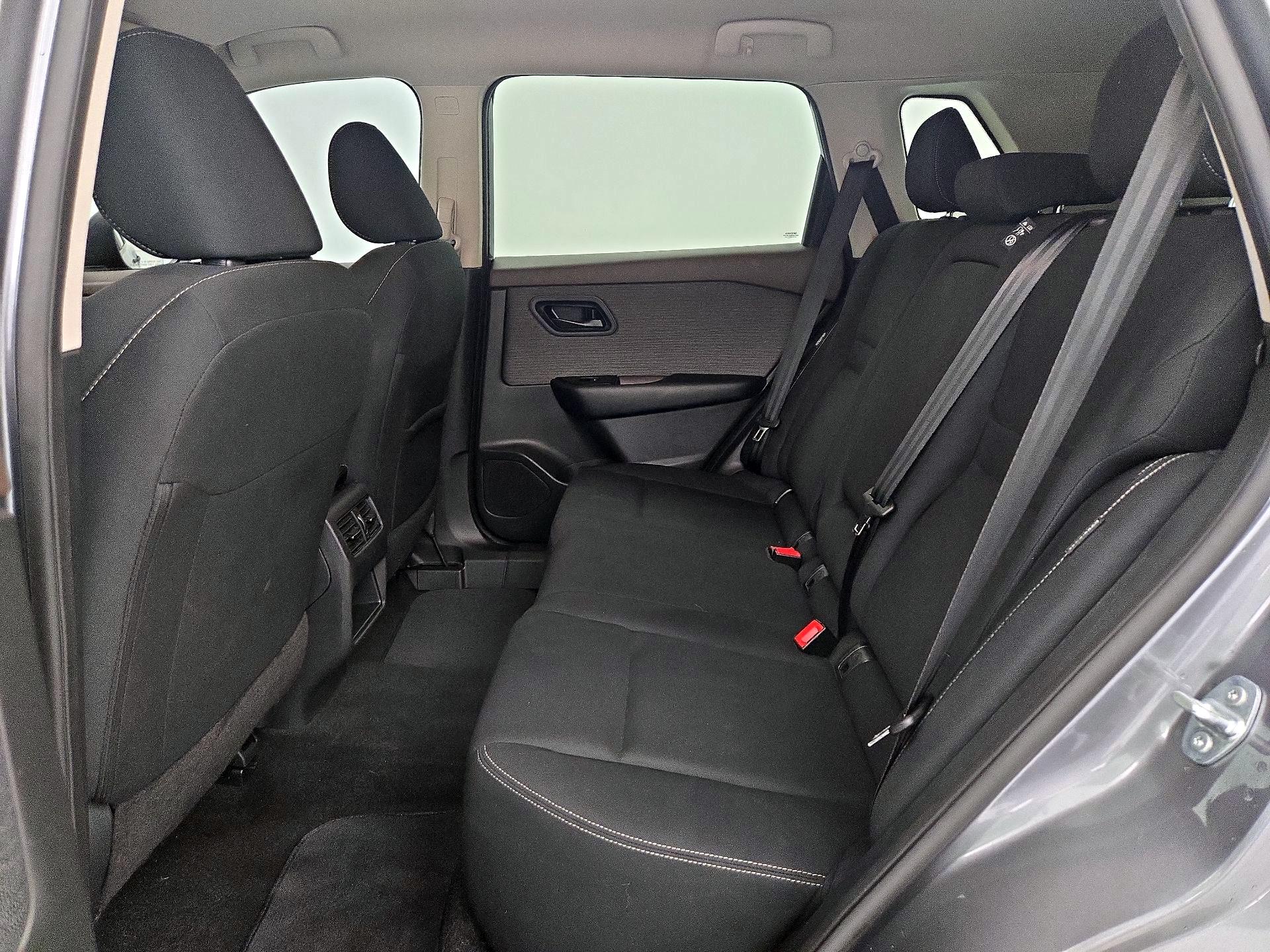 Thumbnail: 2023 Nissan Rogue - 18