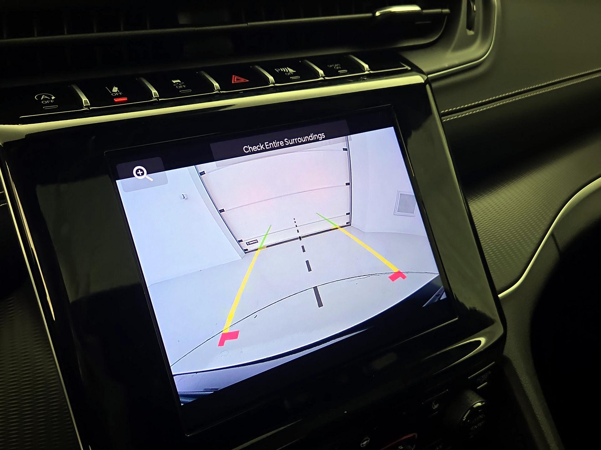 Thumbnail: 2024 Jeep Grand Cherokee - 14