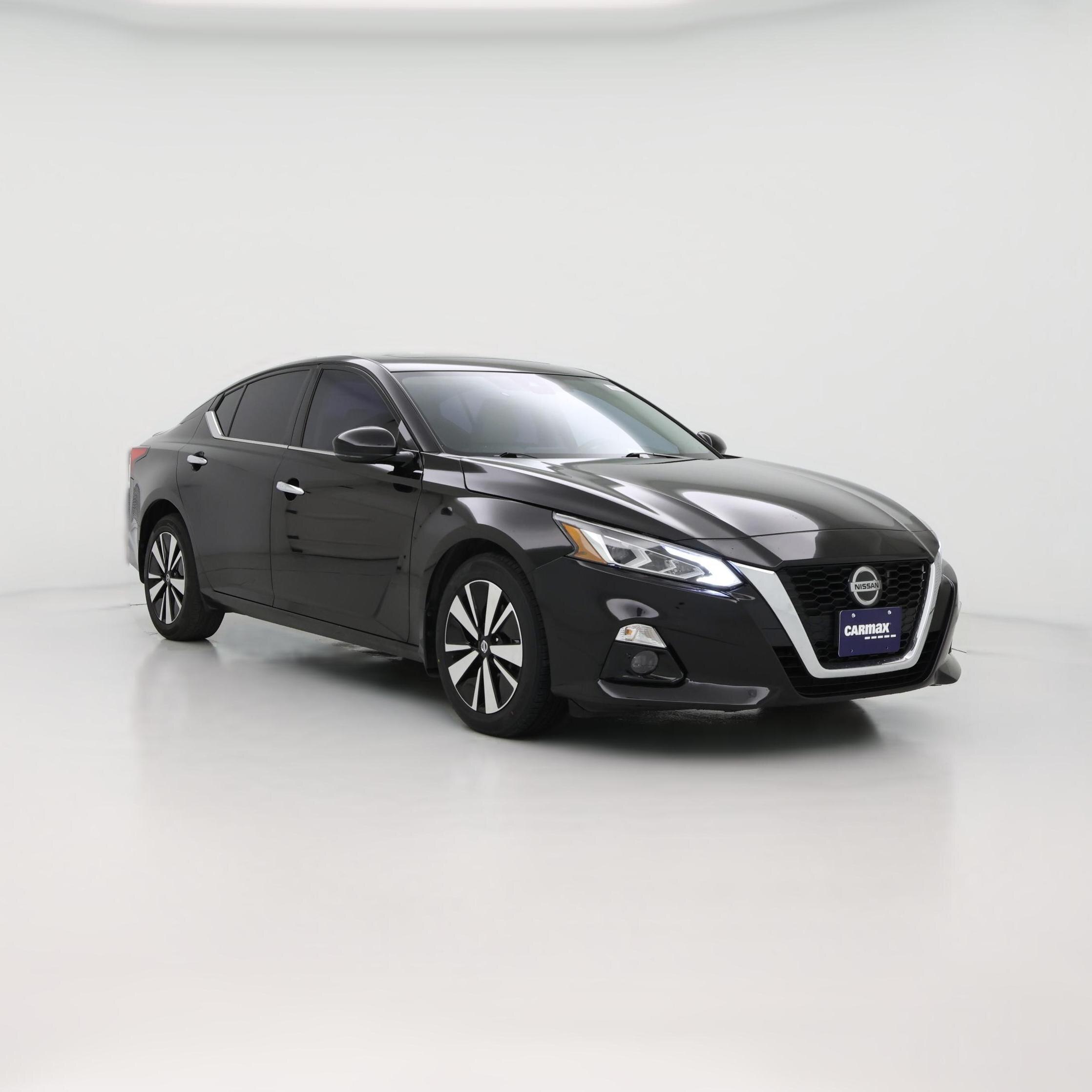 Thumbnail: 2022 Nissan Altima - 1