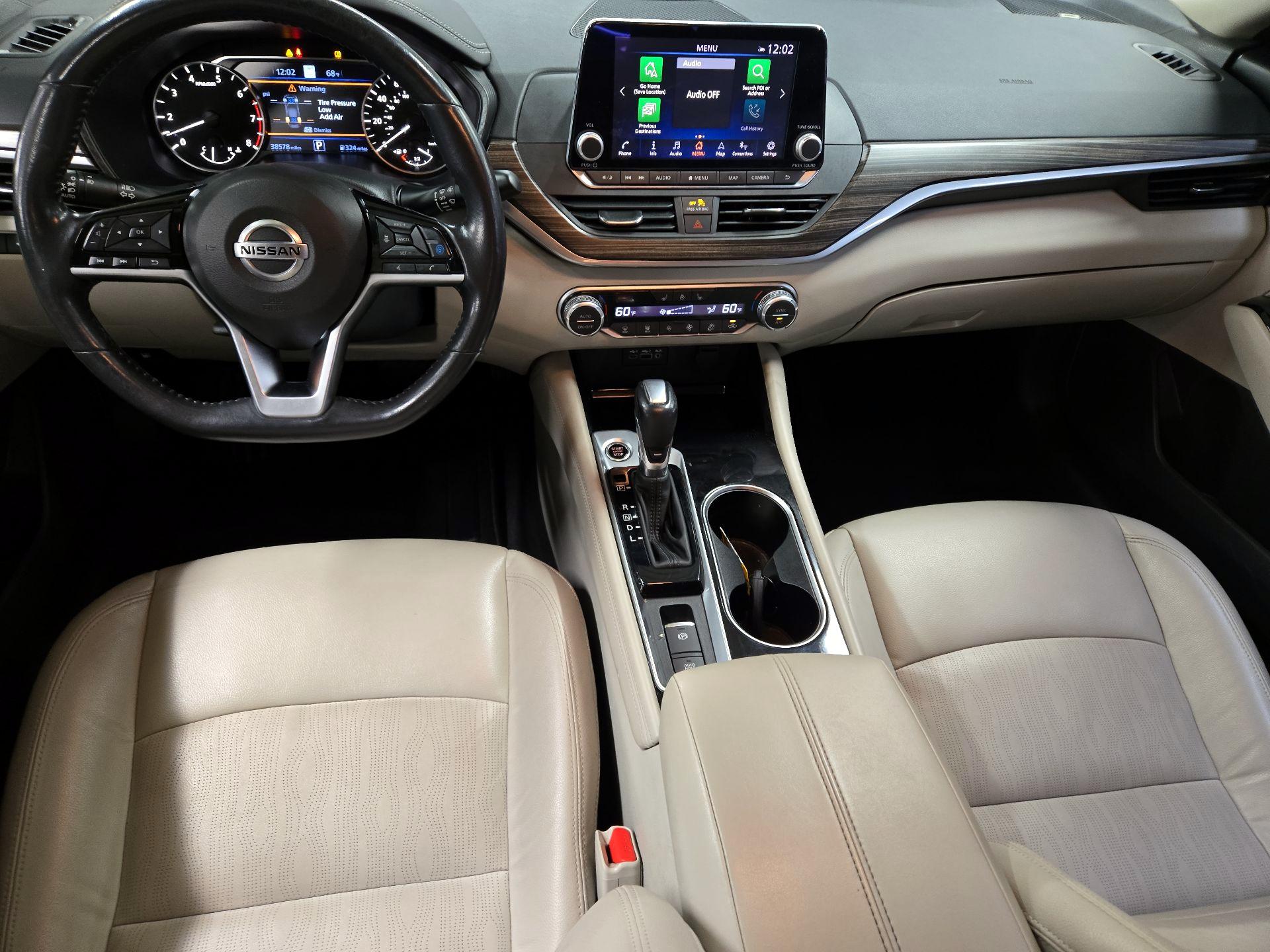 Thumbnail: 2022 Nissan Altima - 9