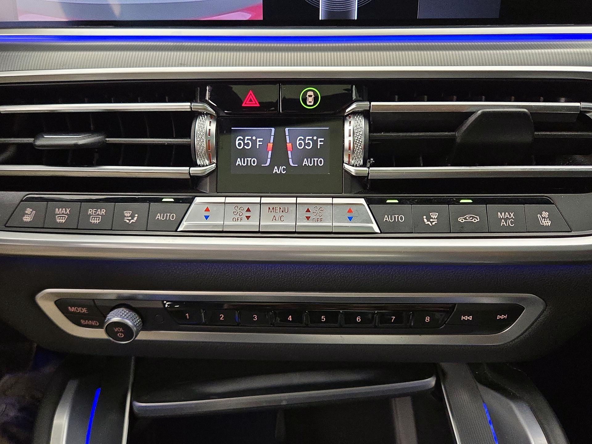 Thumbnail: 2023 BMW X6 - 17