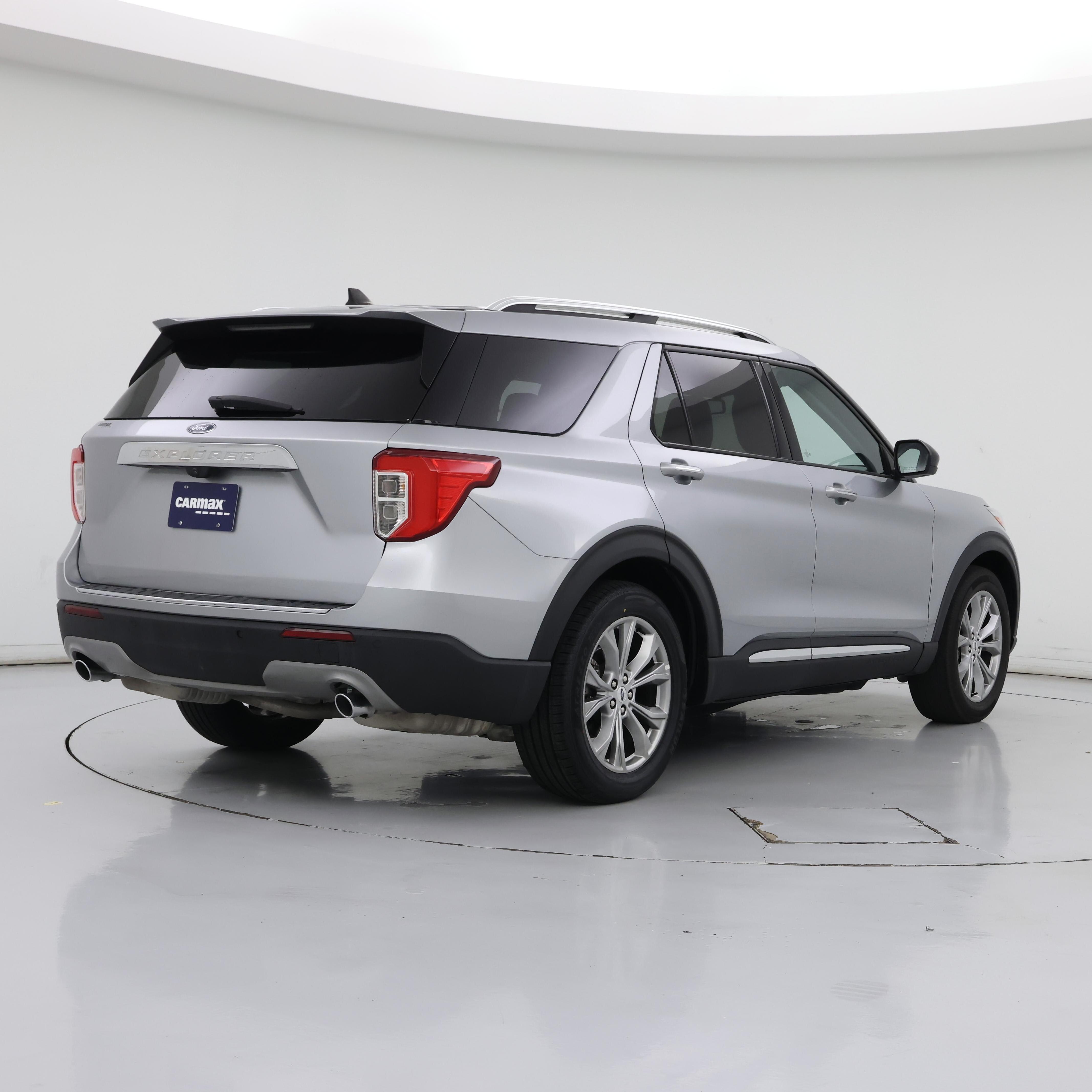 Thumbnail: 2023 Ford Explorer - 8