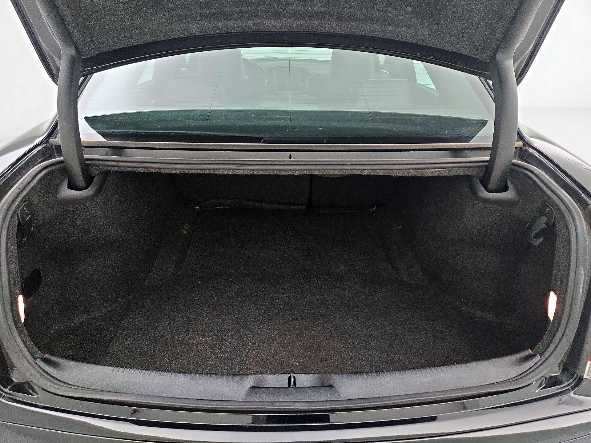 Thumbnail: 2020 Chrysler 300 - 20