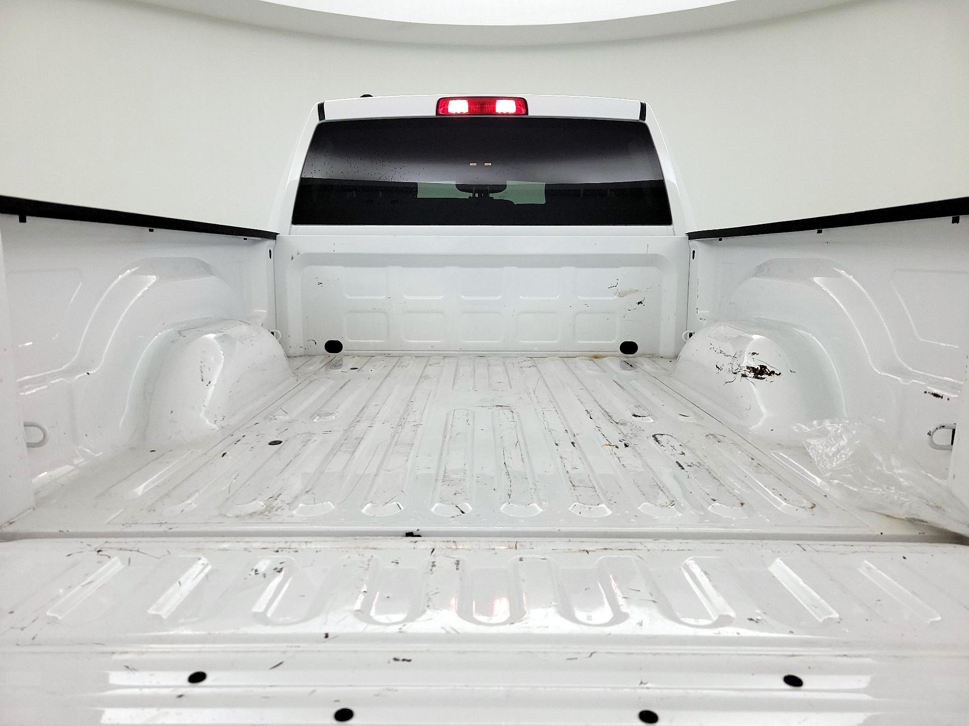 Thumbnail: 2024 RAM 1500 Classic - 19