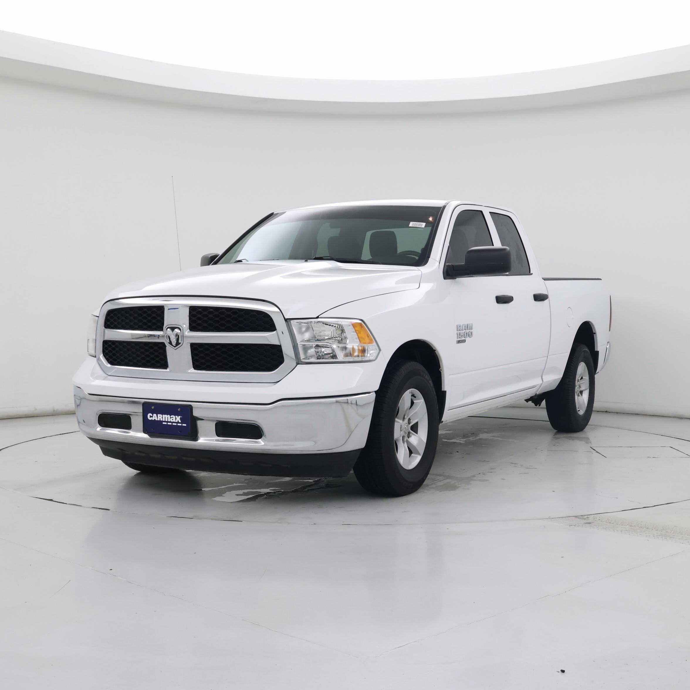 Thumbnail: 2024 RAM 1500 Classic - 4