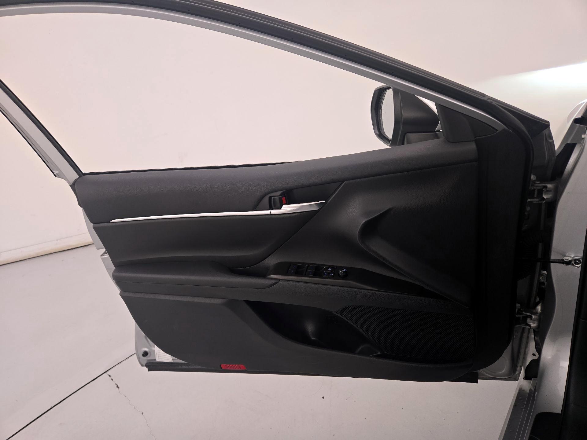 Thumbnail: 2024 Toyota Camry - 12