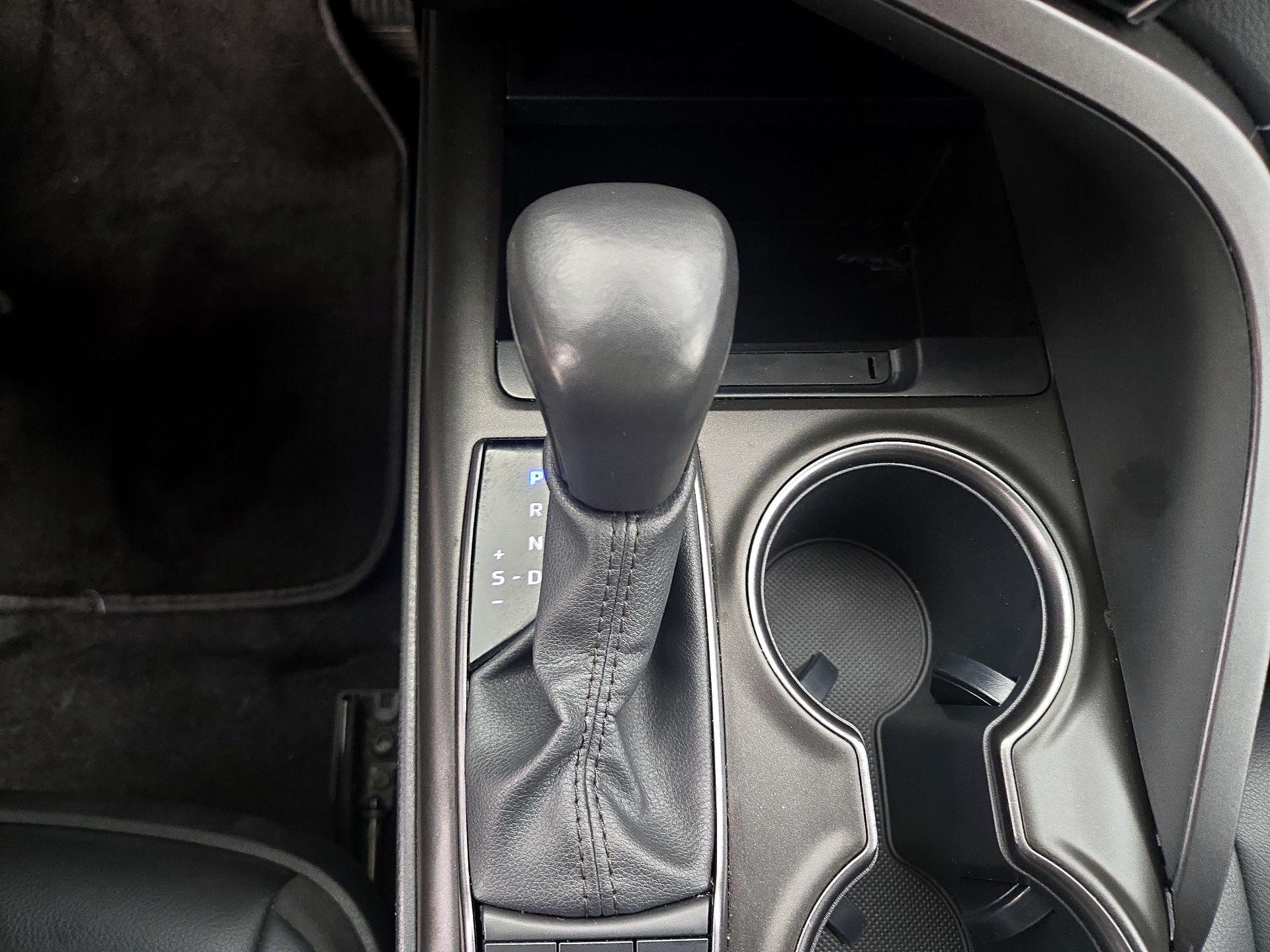 Thumbnail: 2024 Toyota Camry - 17