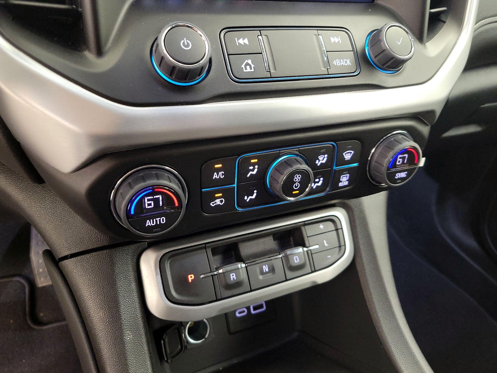 Thumbnail: 2023 GMC Acadia - 16