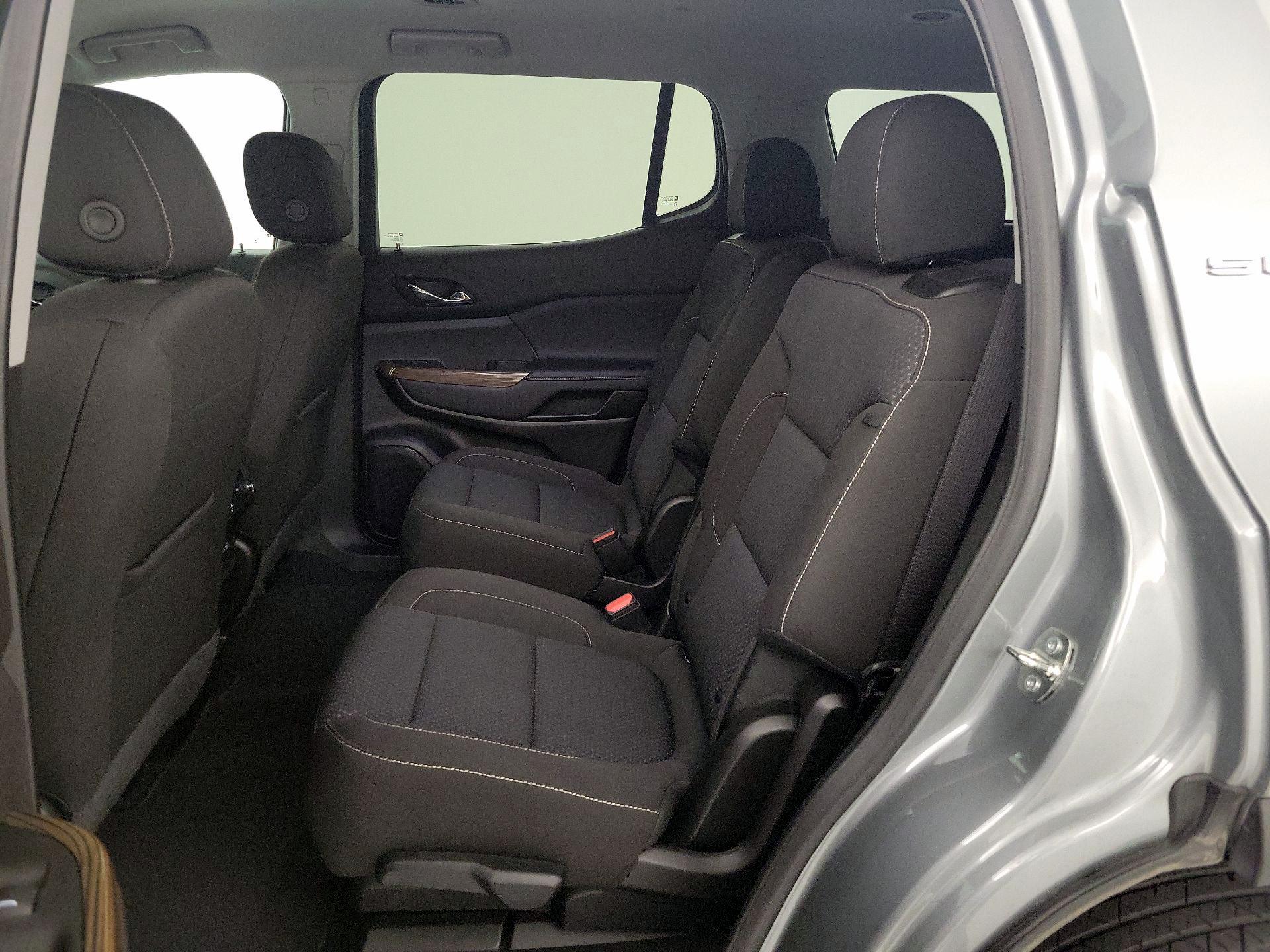 Thumbnail: 2023 GMC Acadia - 18