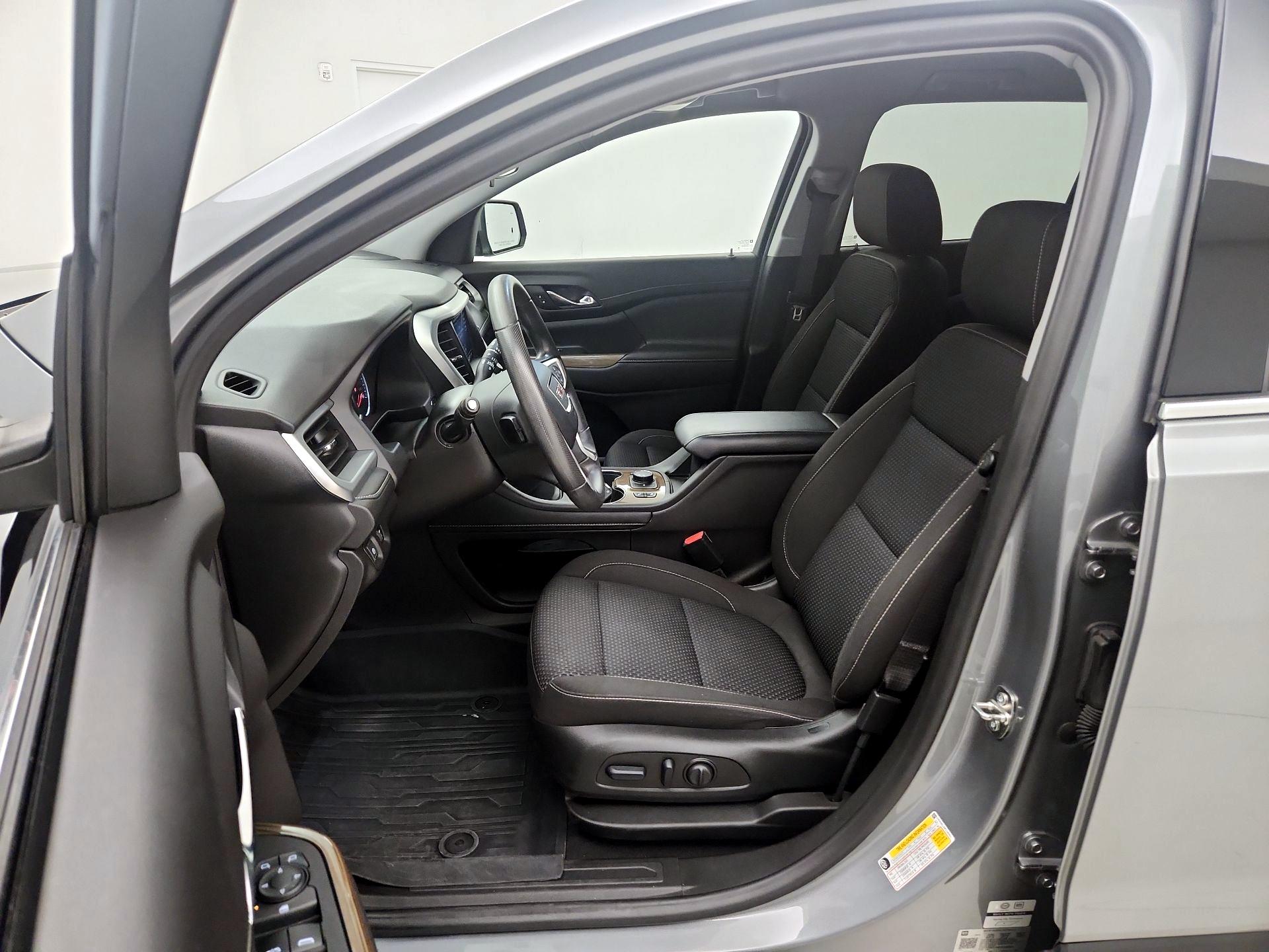 Thumbnail: 2023 GMC Acadia - 11