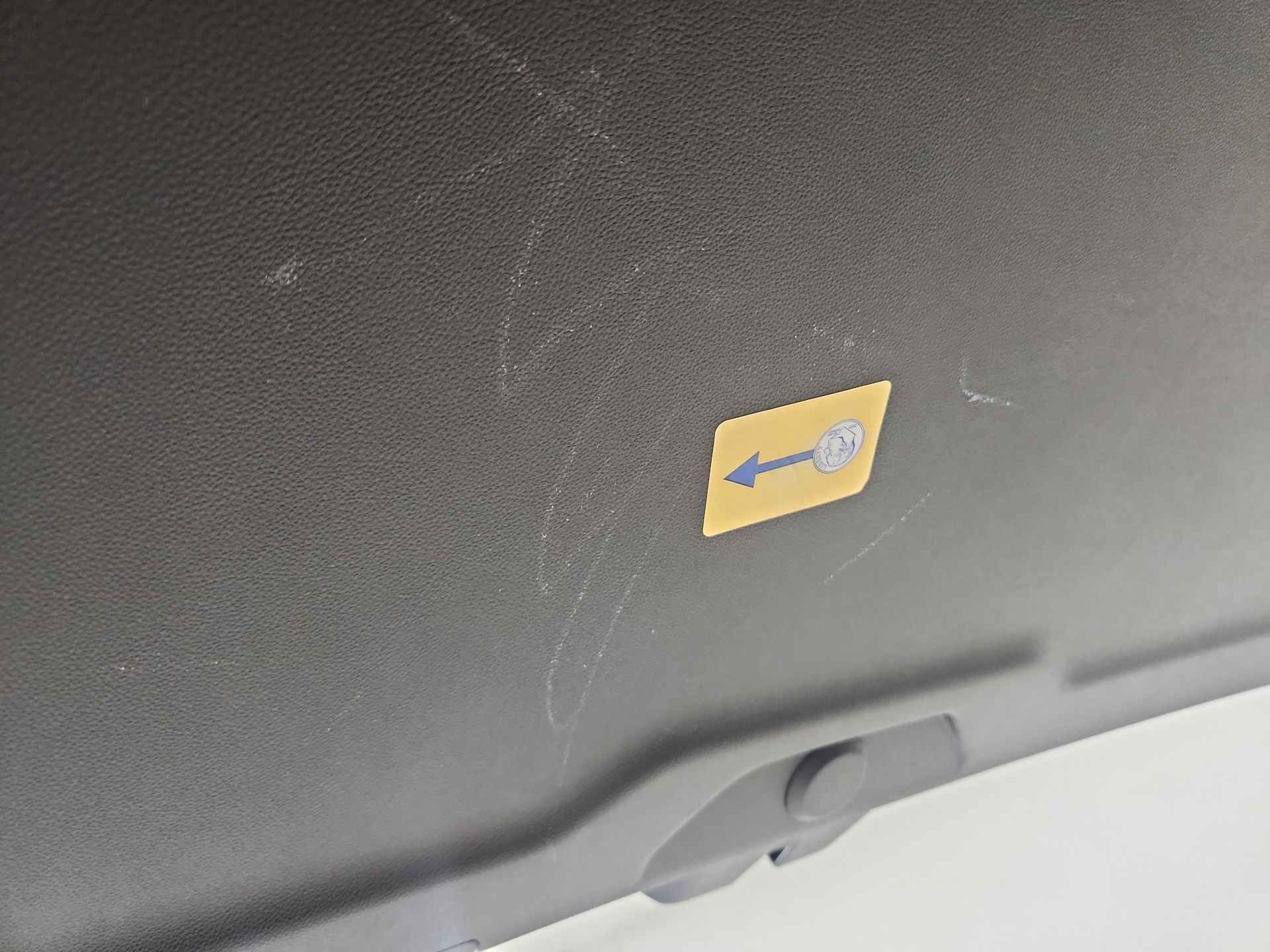 Thumbnail: 2023 GMC Acadia - 19