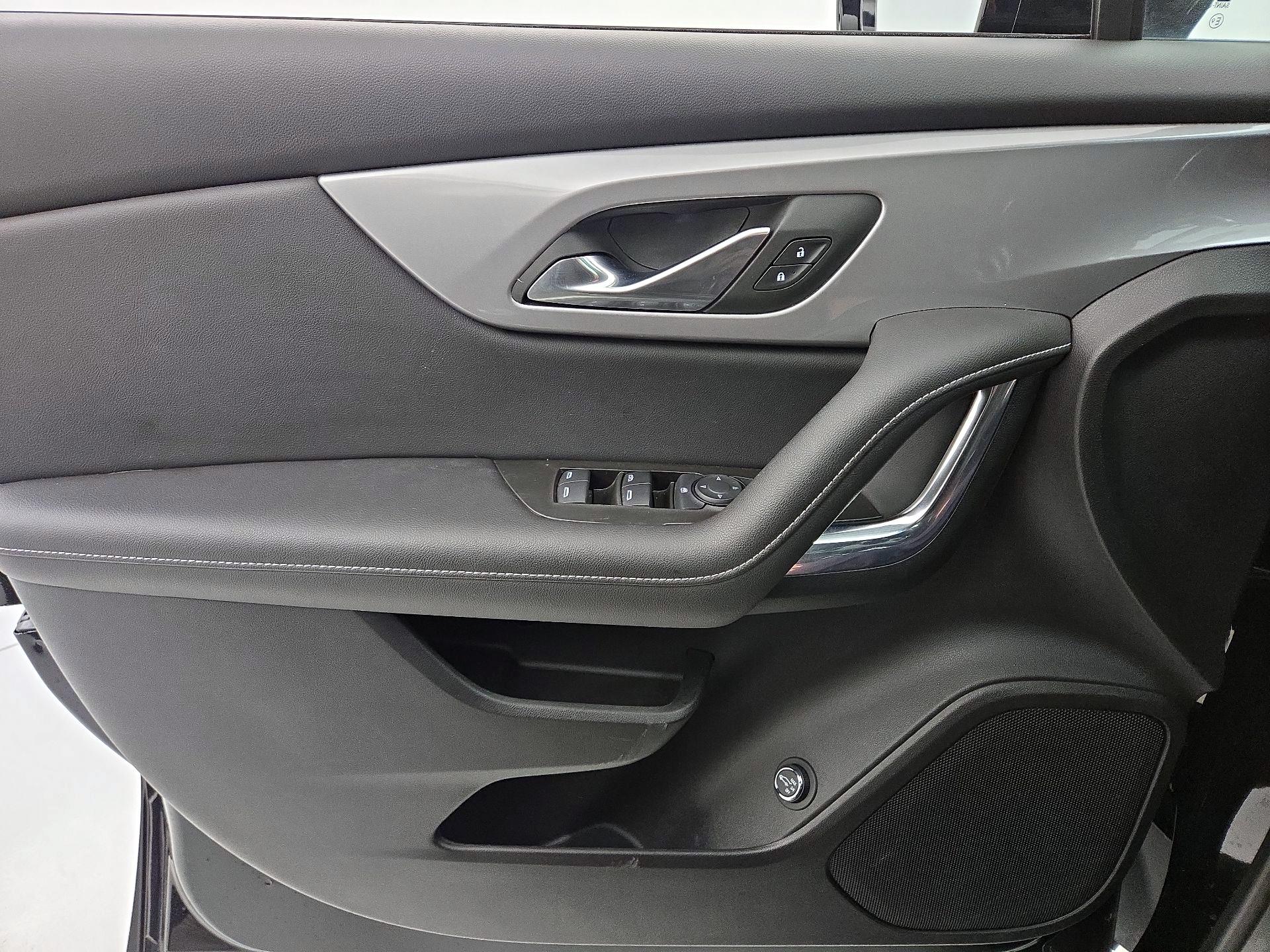 Thumbnail: 2023 Chevrolet Blazer - 12