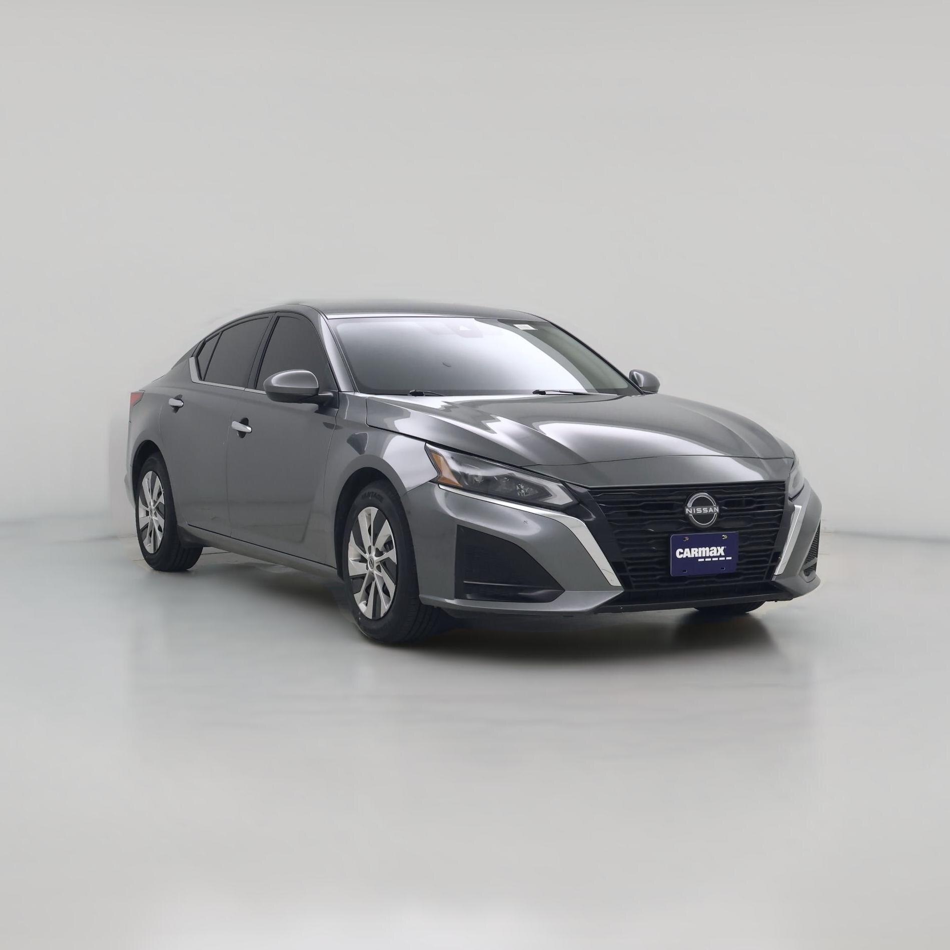 Thumbnail: 2023 Nissan Altima - 1