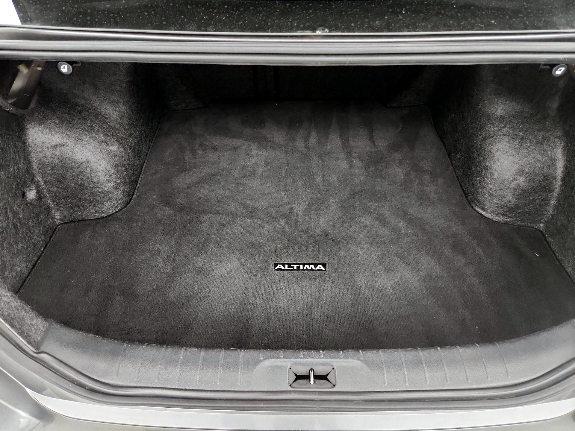 Thumbnail: 2023 Nissan Altima - 20