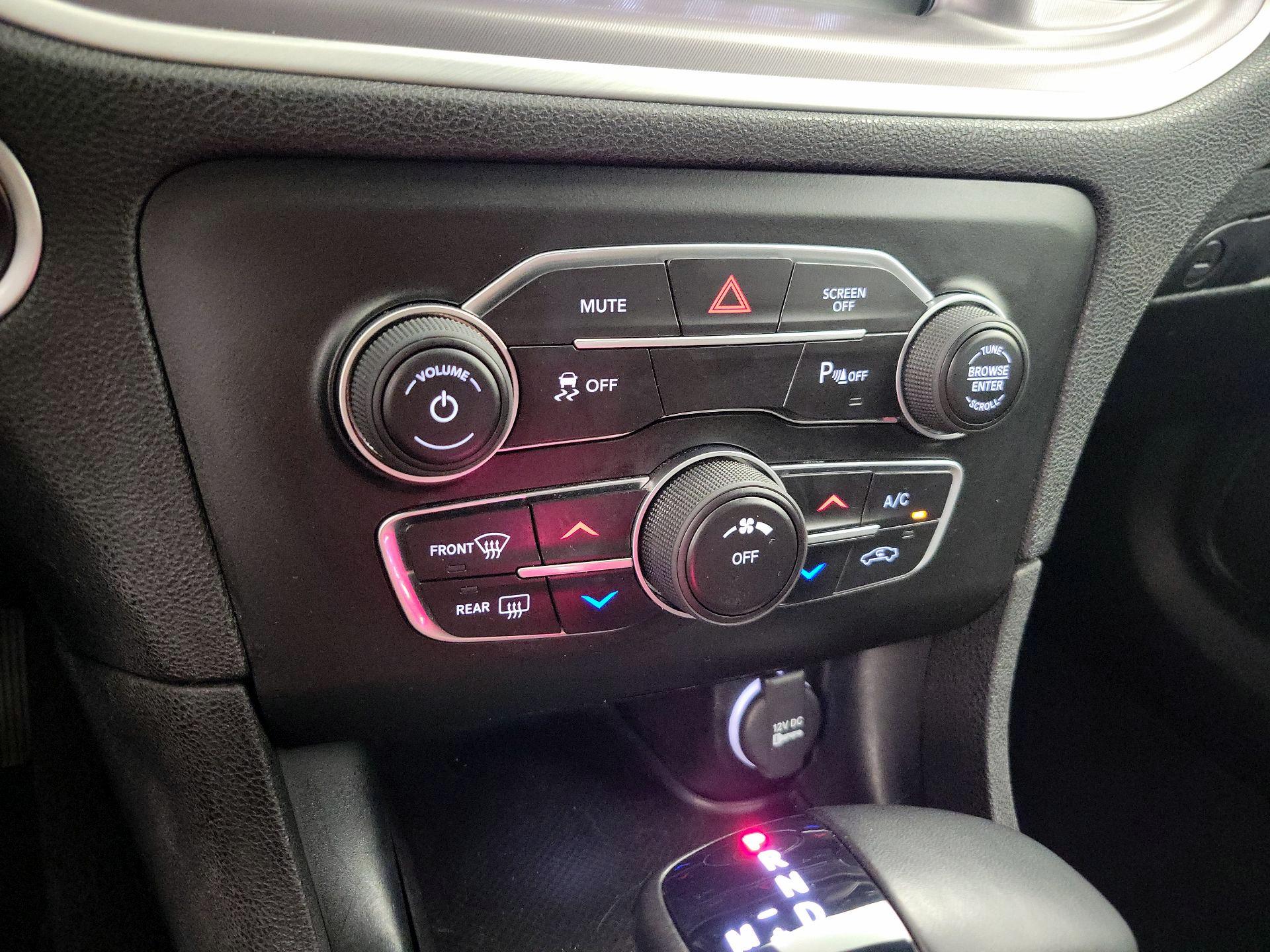 Thumbnail: 2022 Dodge Charger - 16