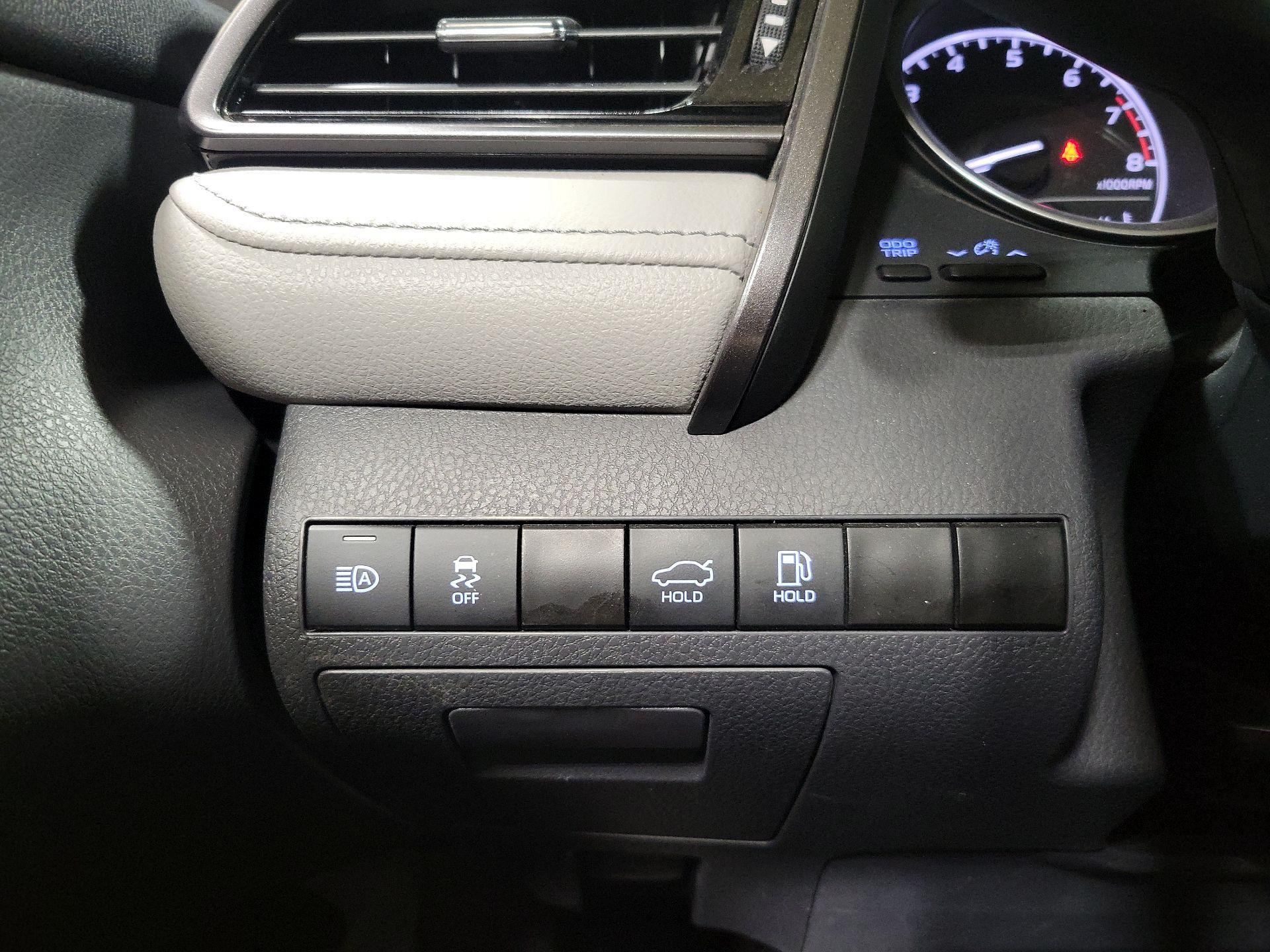 Thumbnail: 2023 Toyota Camry - 13