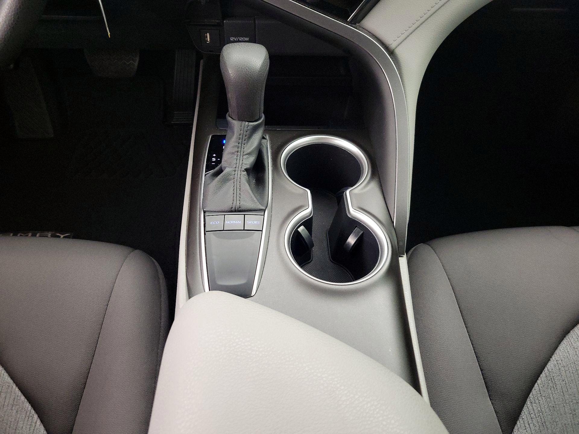 Thumbnail: 2023 Toyota Camry - 17