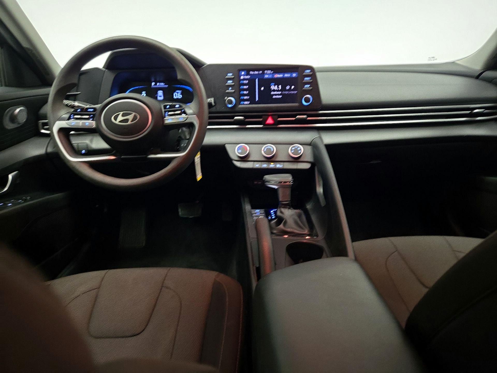 Thumbnail: 2024 Hyundai Elantra - 9