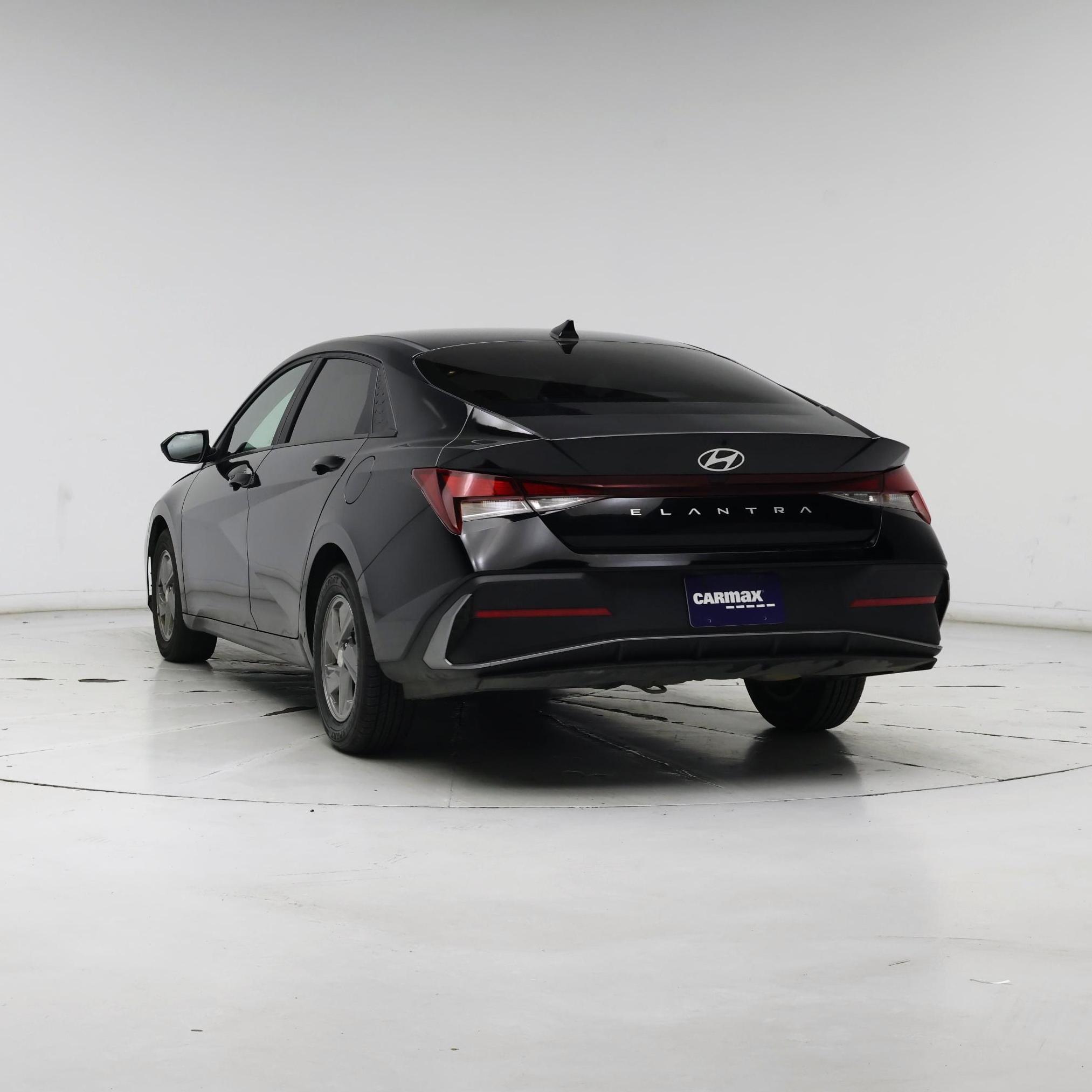 Thumbnail: 2024 Hyundai Elantra - 2