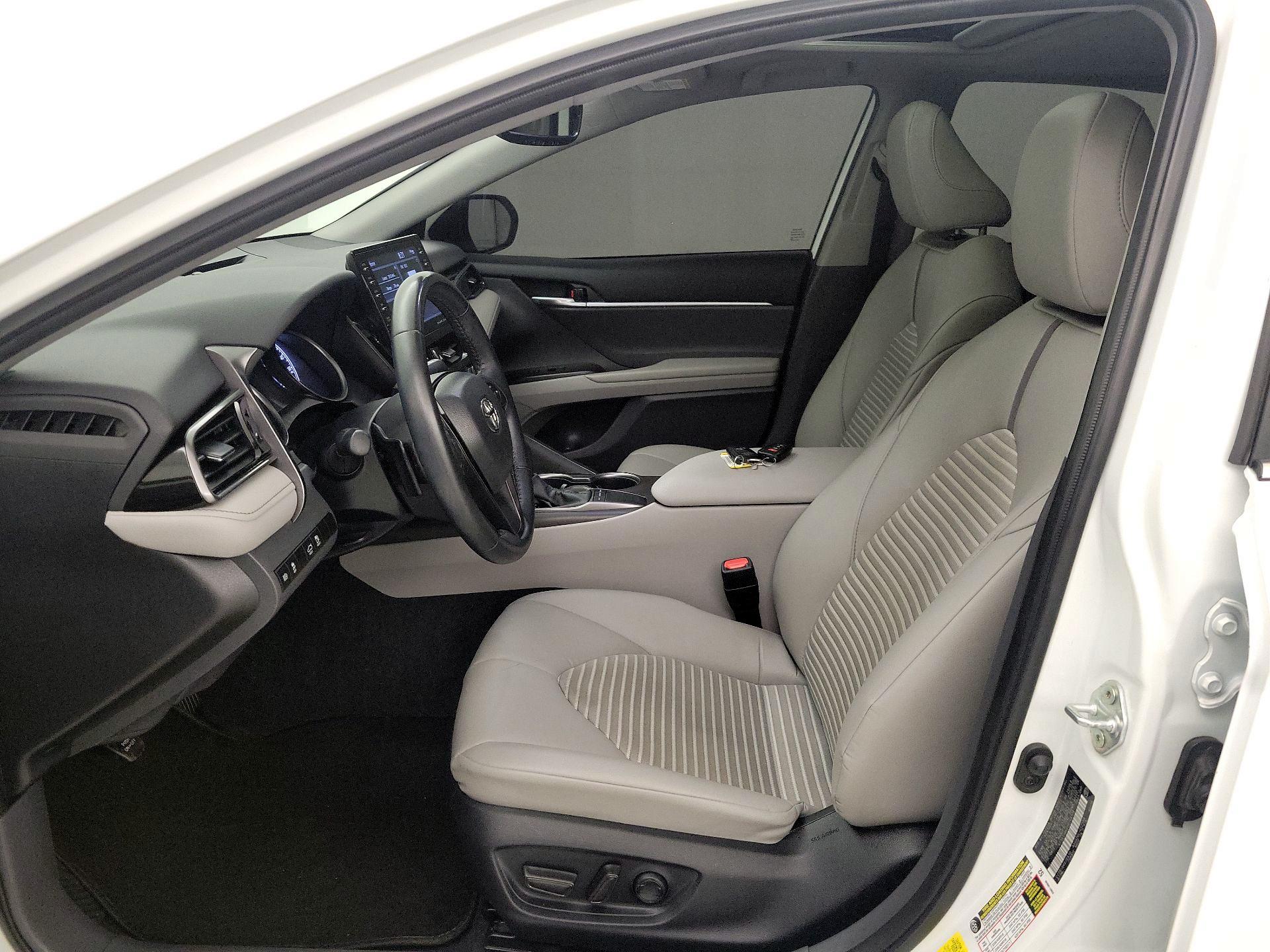 Thumbnail: 2023 Toyota Camry - 11