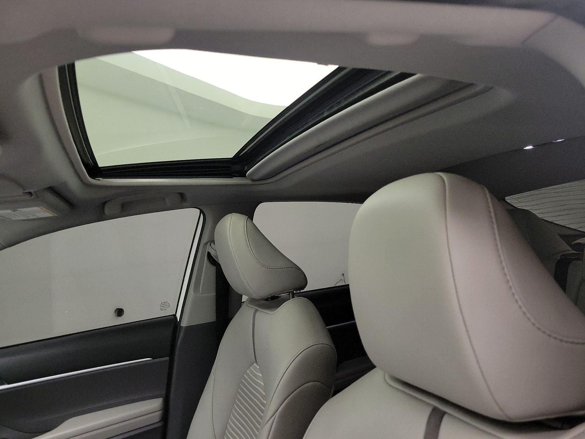 Thumbnail: 2023 Toyota Camry - 18