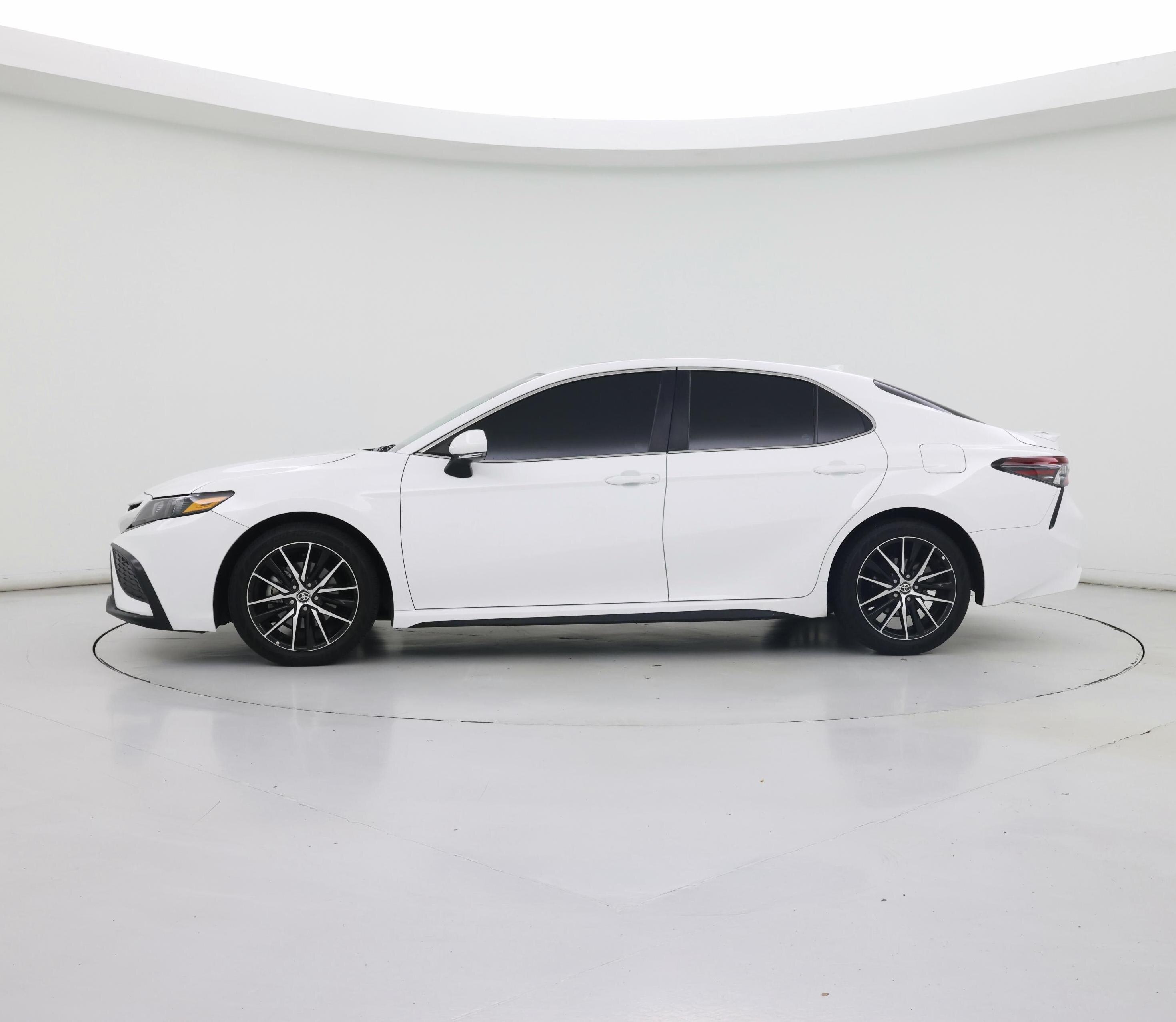 Thumbnail: 2023 Toyota Camry - 3