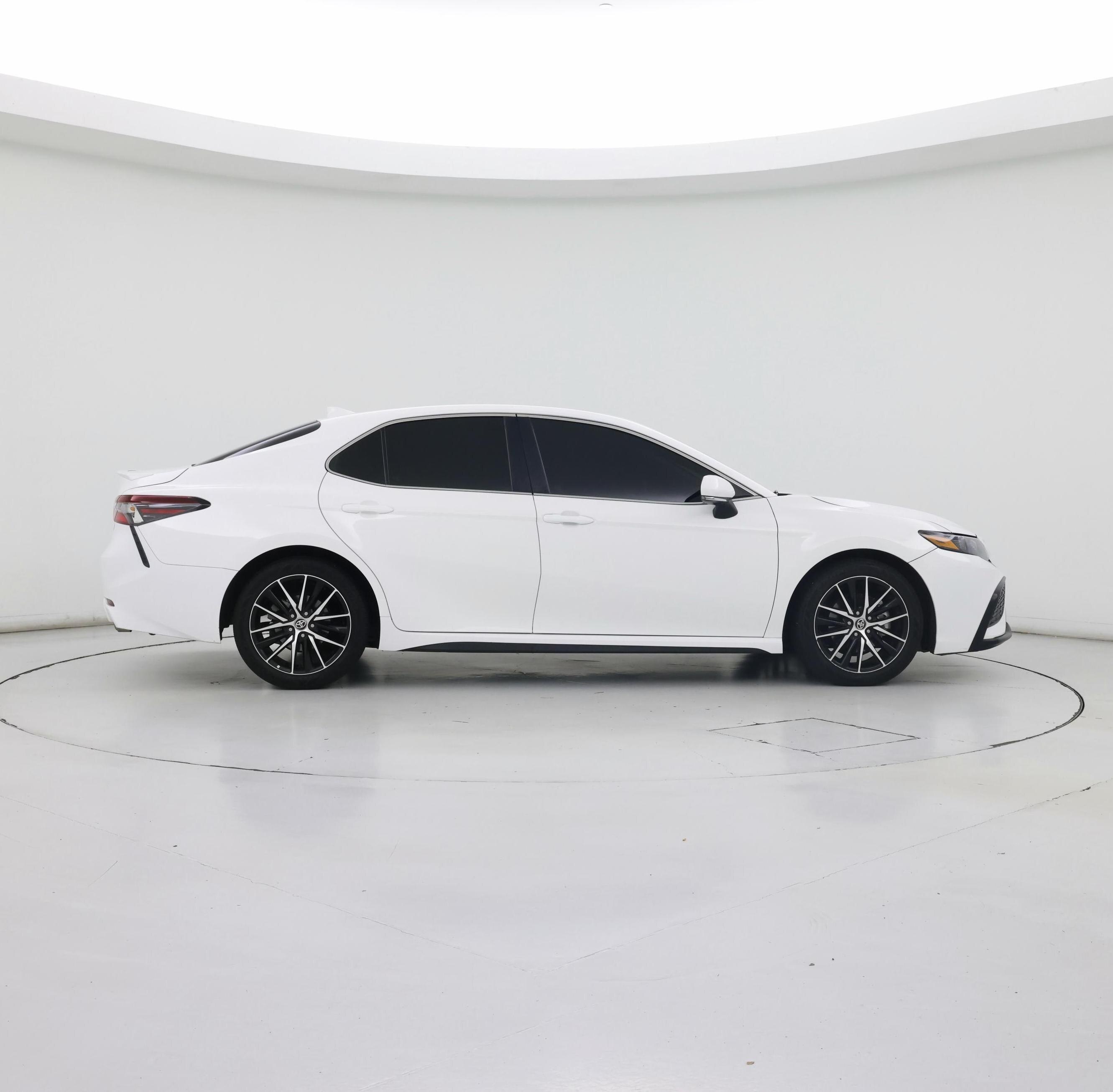 Thumbnail: 2023 Toyota Camry - 7