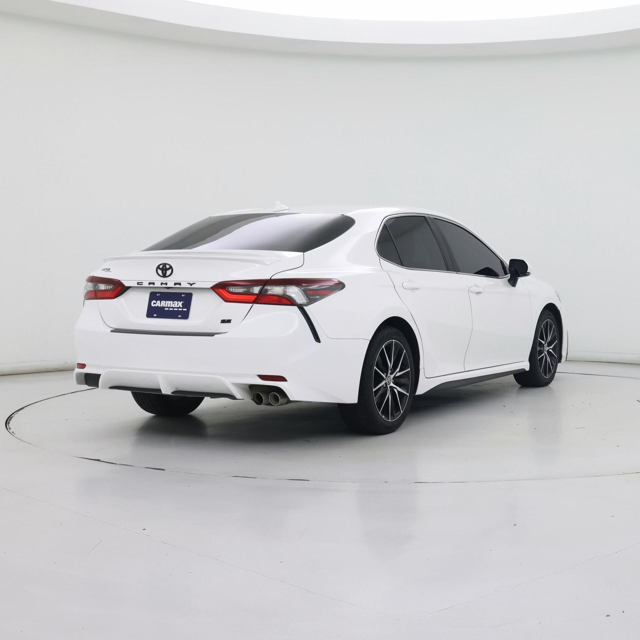 Thumbnail: 2023 Toyota Camry - 8