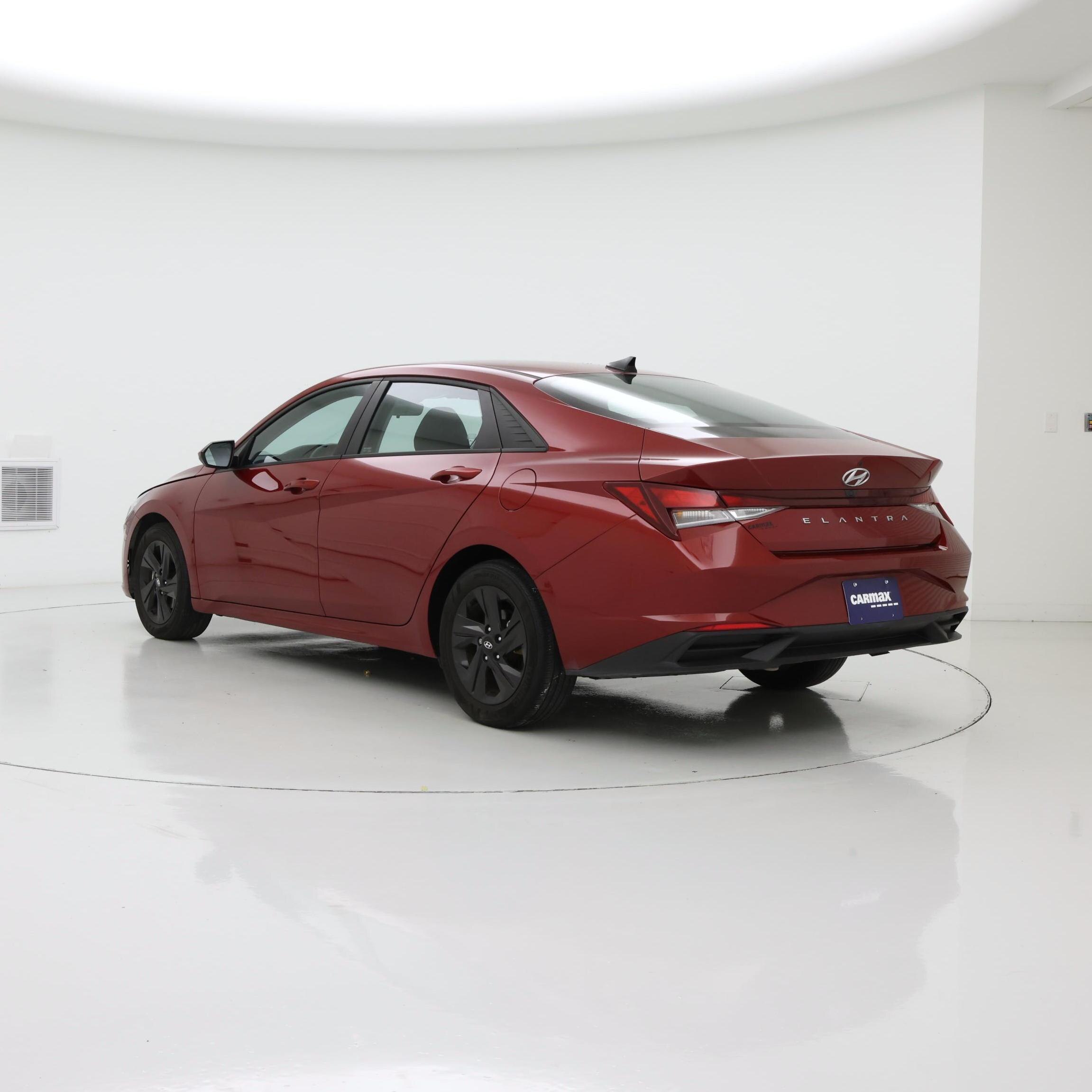 Thumbnail: 2023 Hyundai Elantra - 2