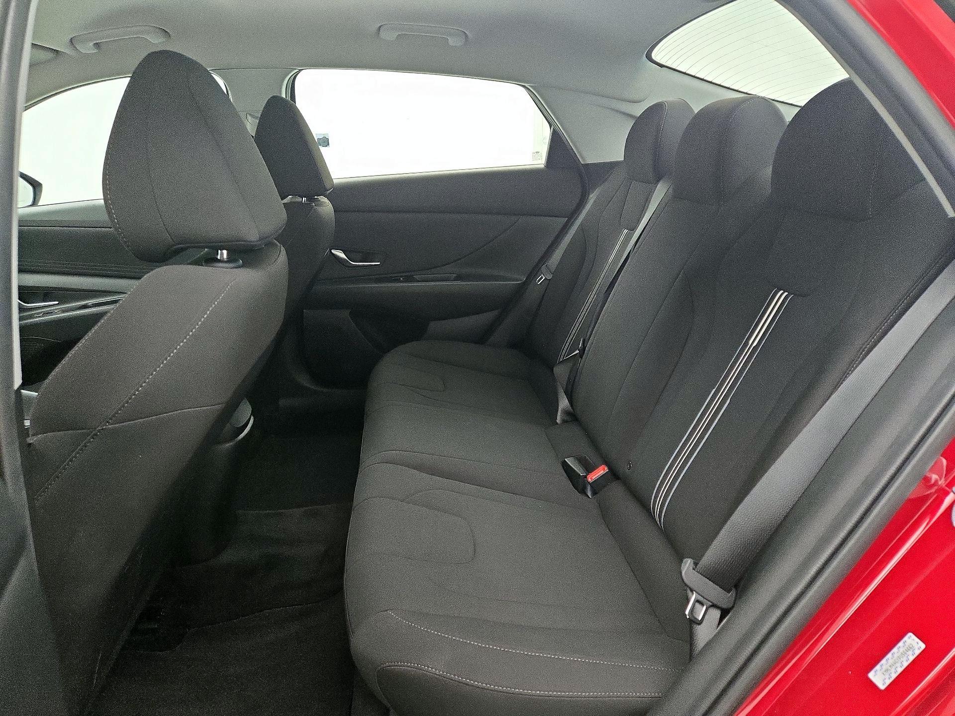 Thumbnail: 2023 Hyundai Elantra - 19