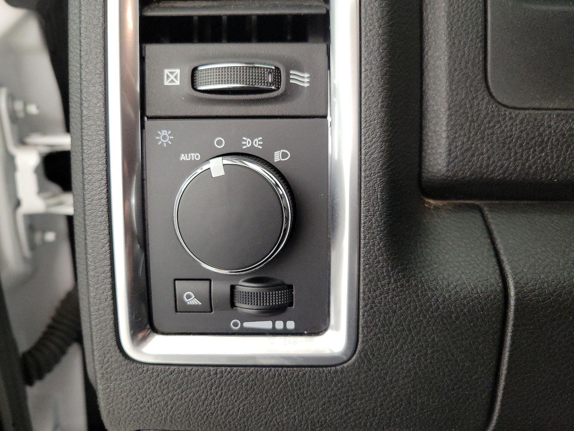 Thumbnail: 2023 RAM 1500 Classic - 13