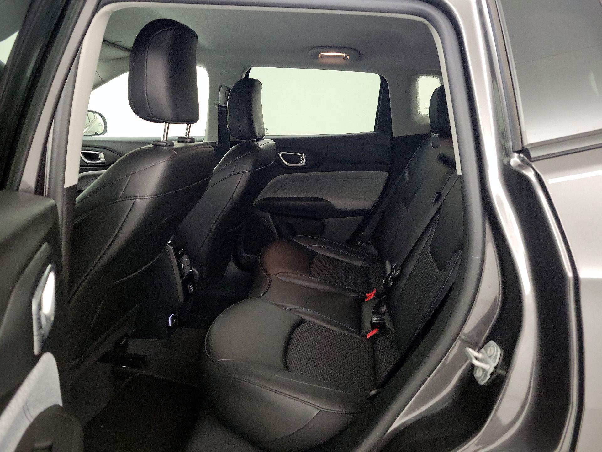 Thumbnail: 2022 Jeep Compass - 18