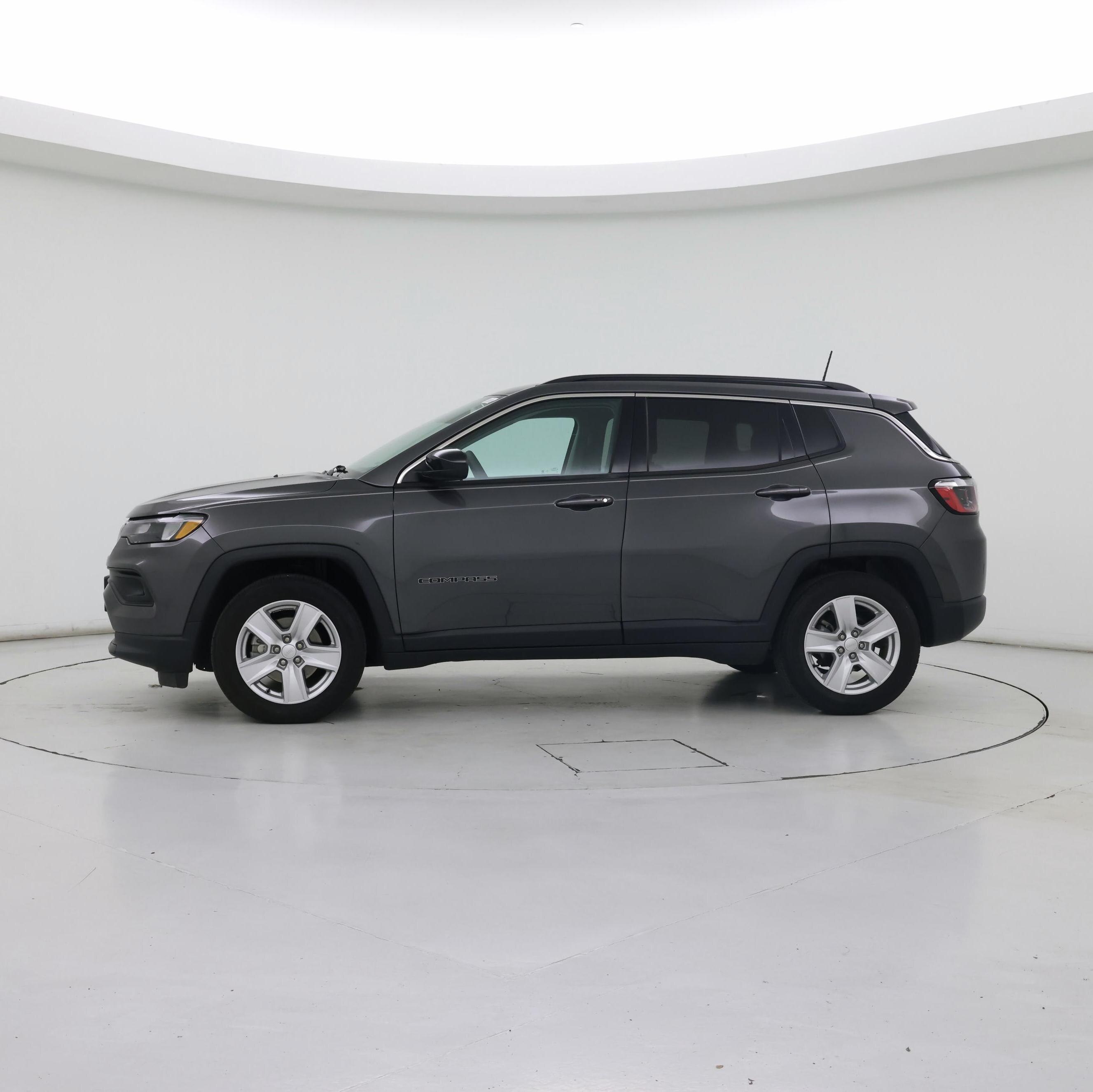 Thumbnail: 2022 Jeep Compass - 3