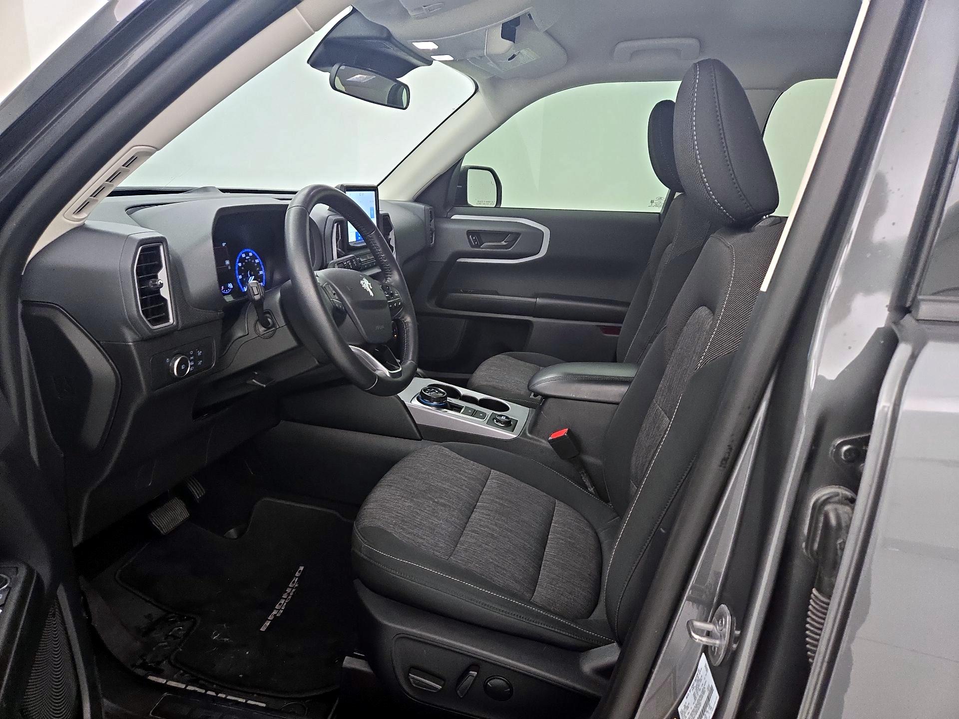 Thumbnail: 2022 Ford Bronco Sport - 11