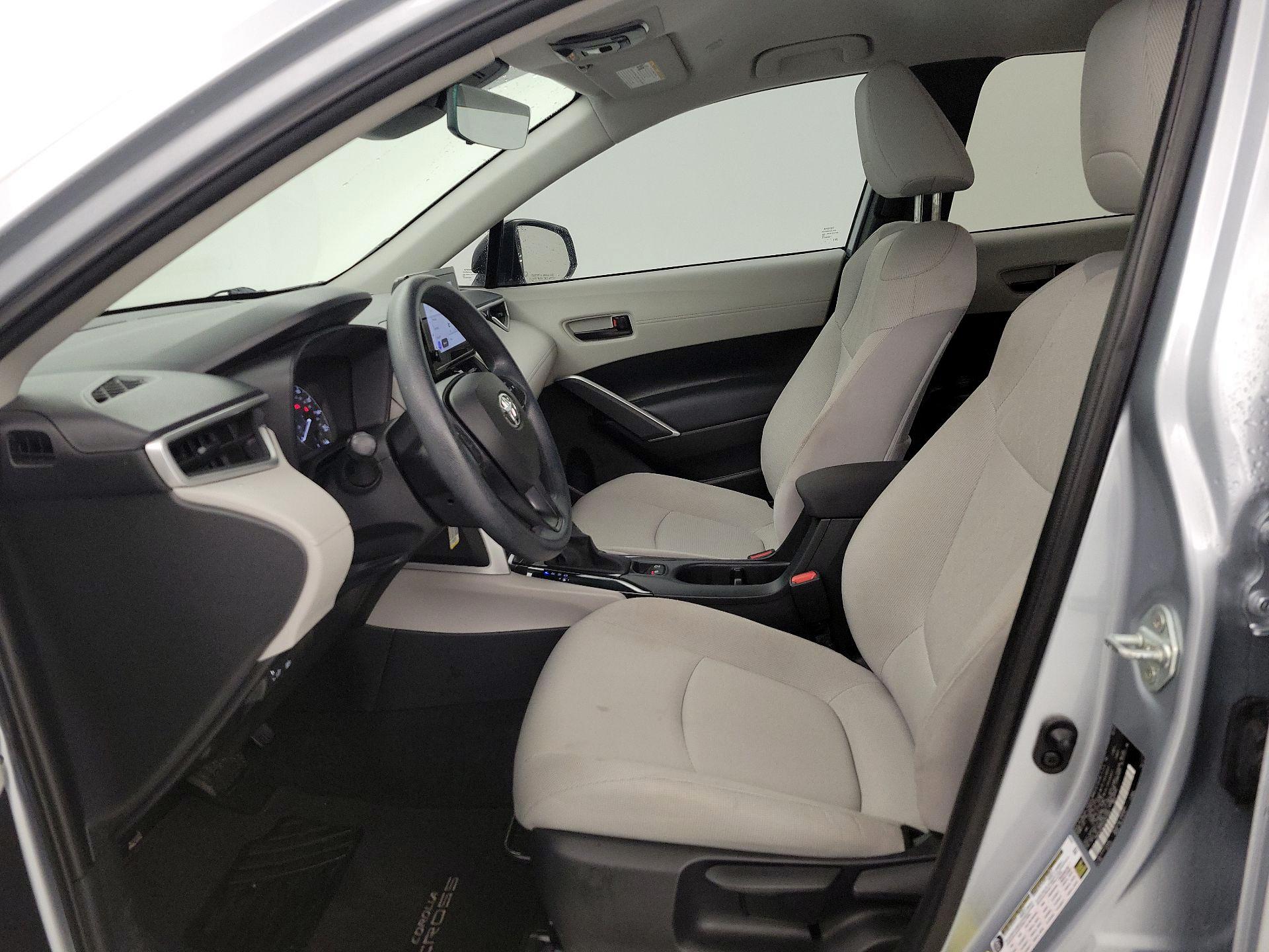 Thumbnail: 2023 Toyota Corolla Cross - 11