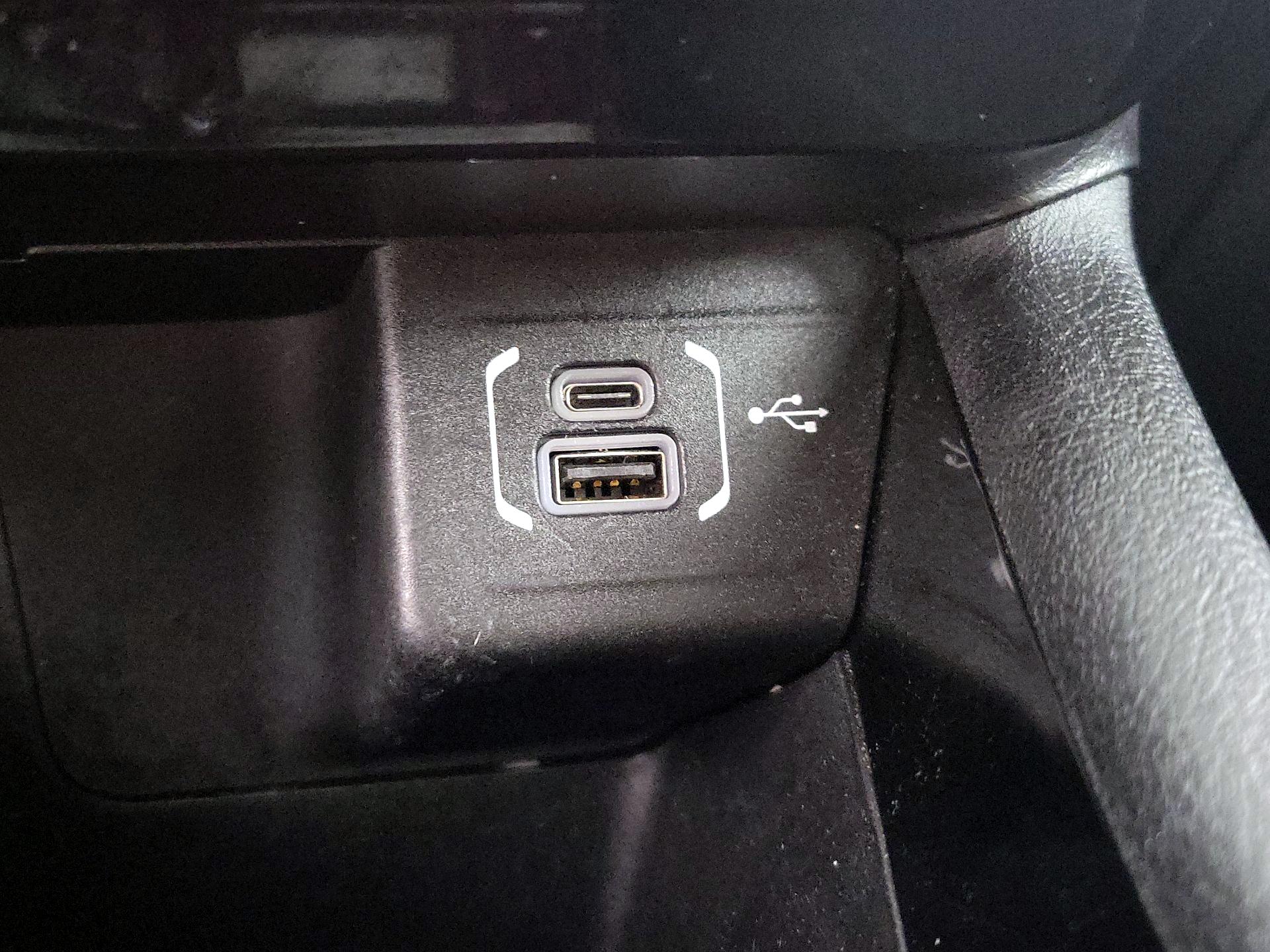 Thumbnail: 2022 Jeep Compass - 18