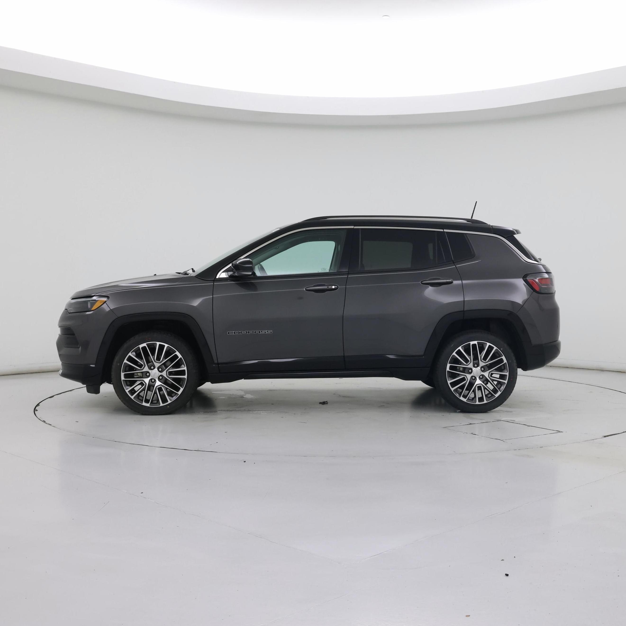 Thumbnail: 2022 Jeep Compass - 3