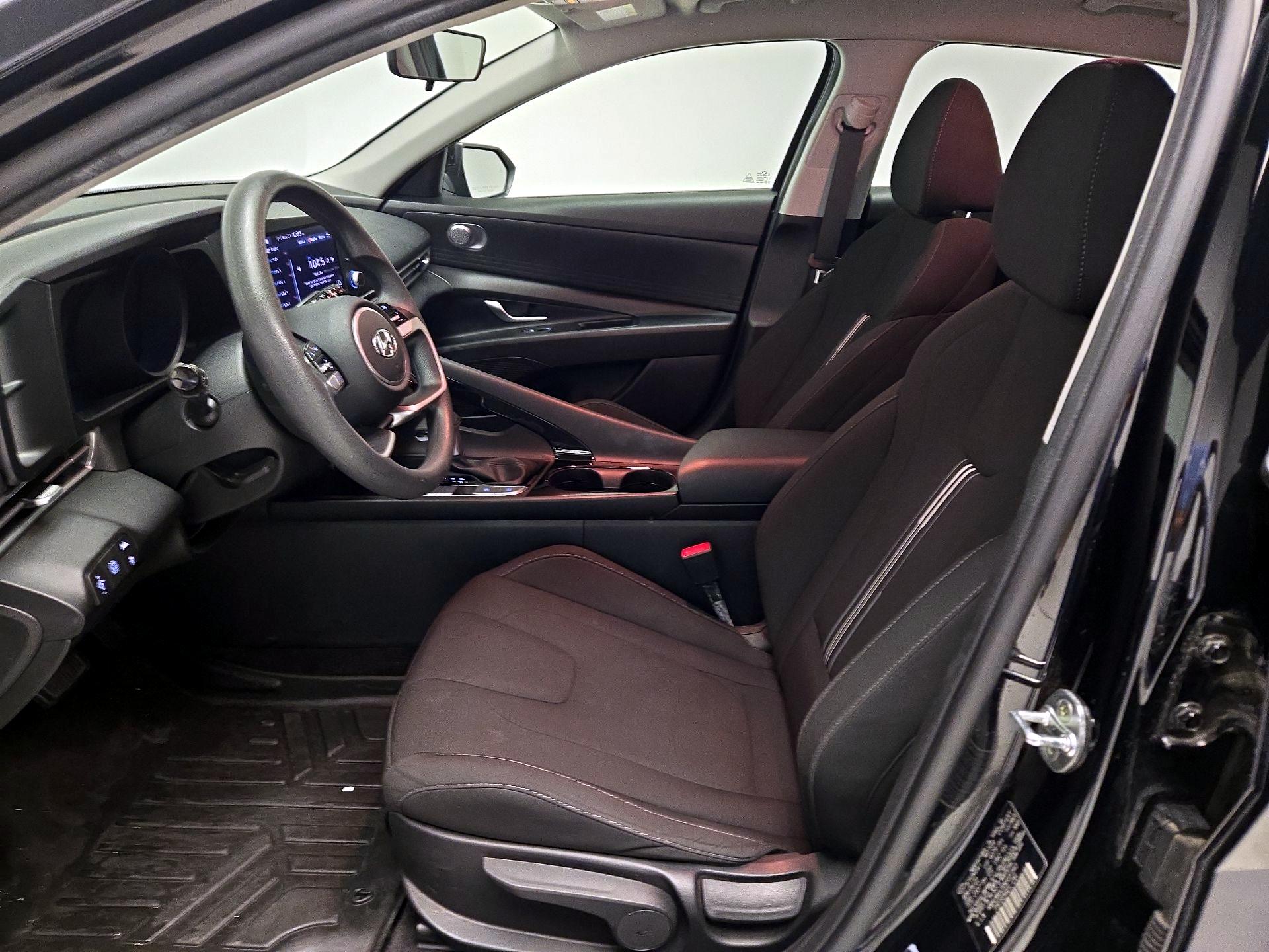 Thumbnail: 2022 Hyundai Elantra - 11