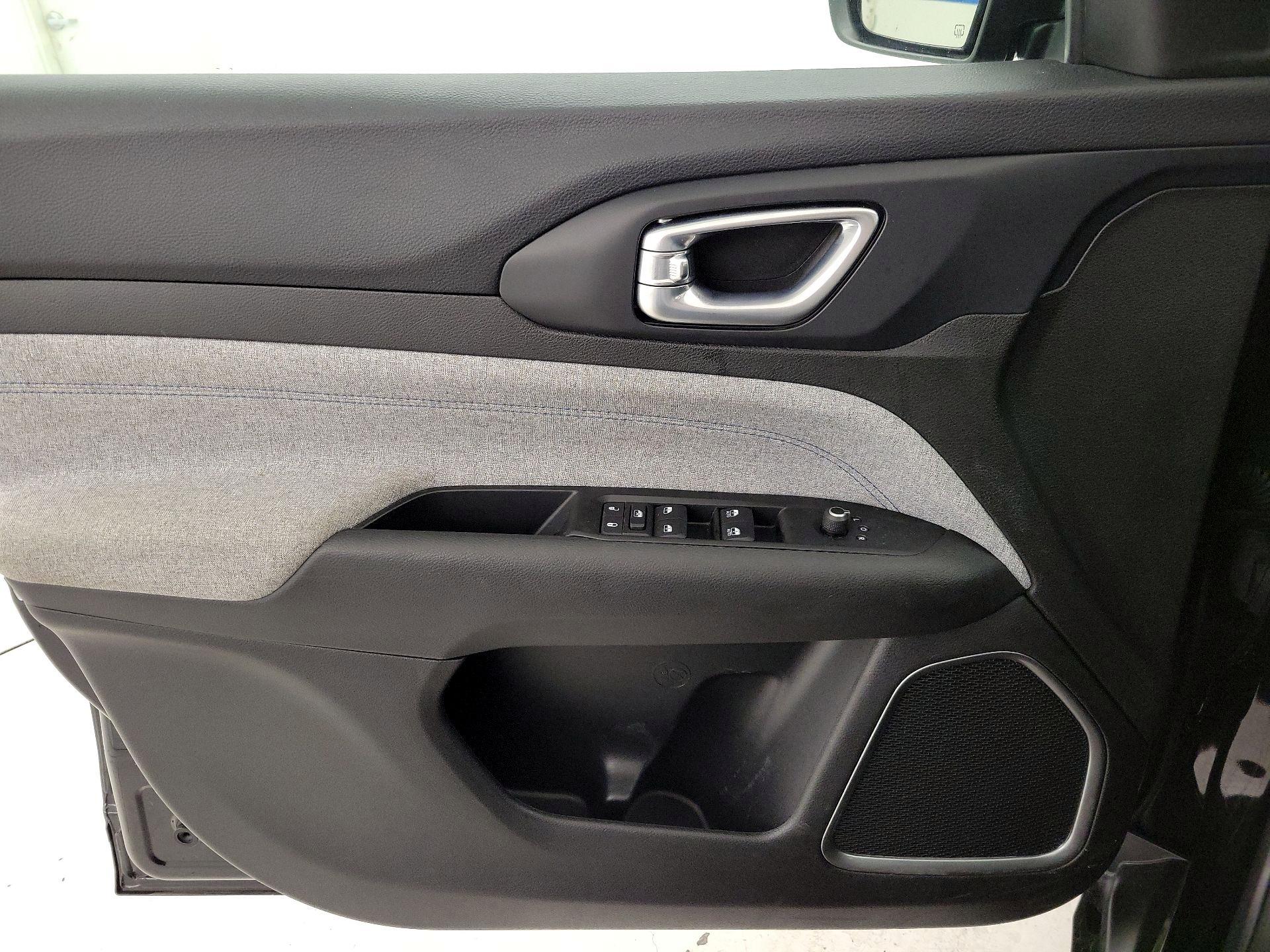 Thumbnail: 2022 Jeep Compass - 12